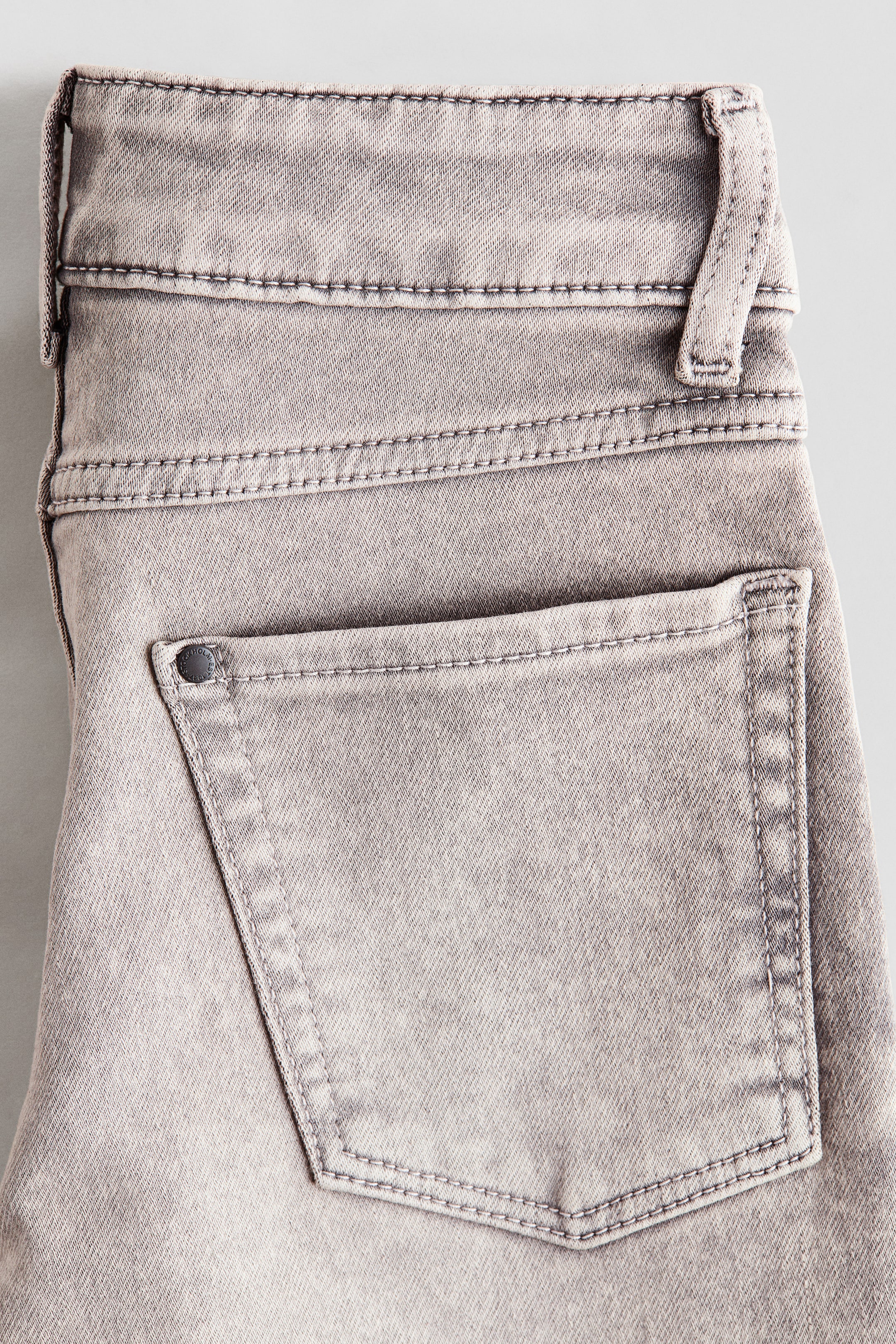 Relaxed-Fit Tapered Jeans