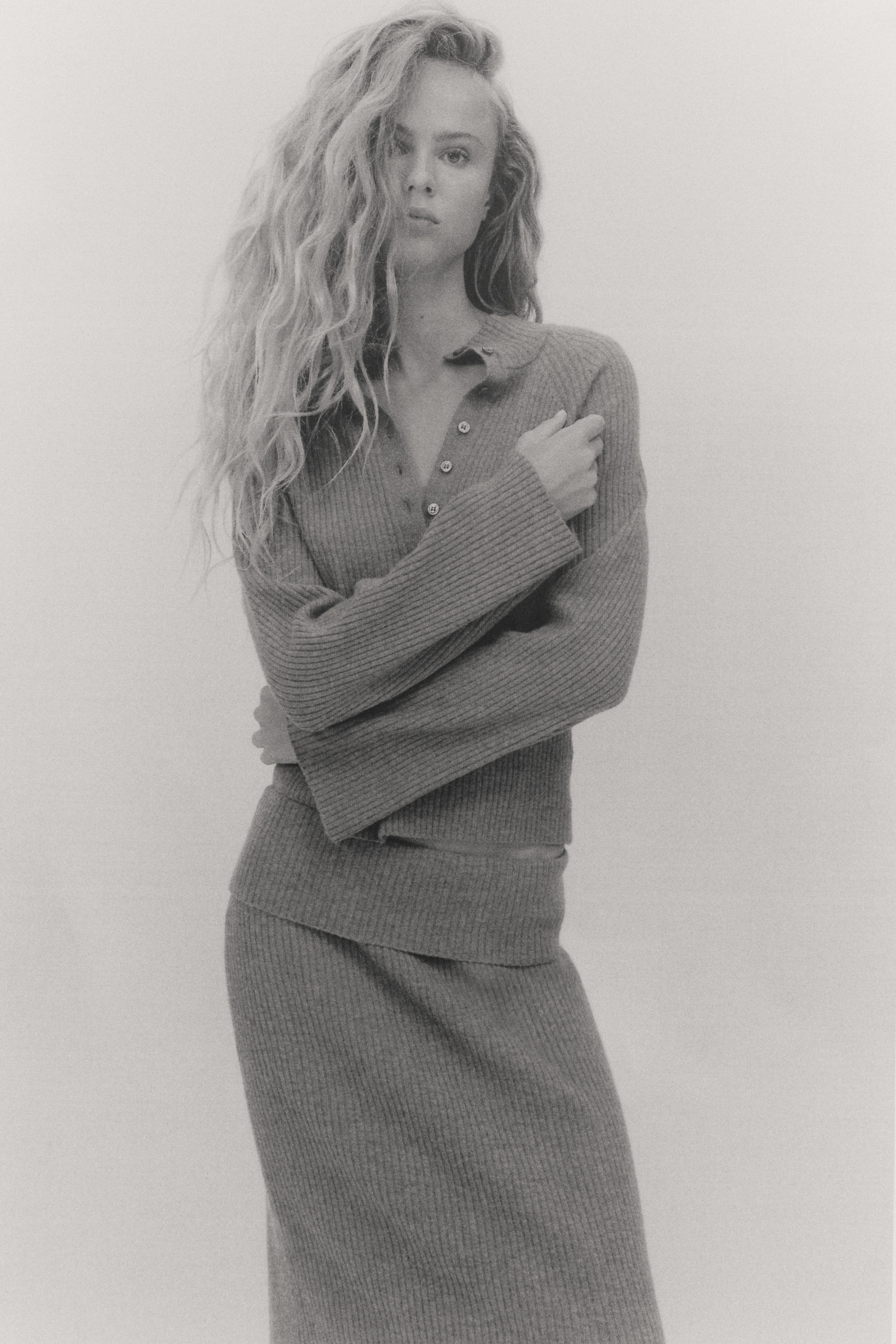 Rib-knit turtleneck jumperModel