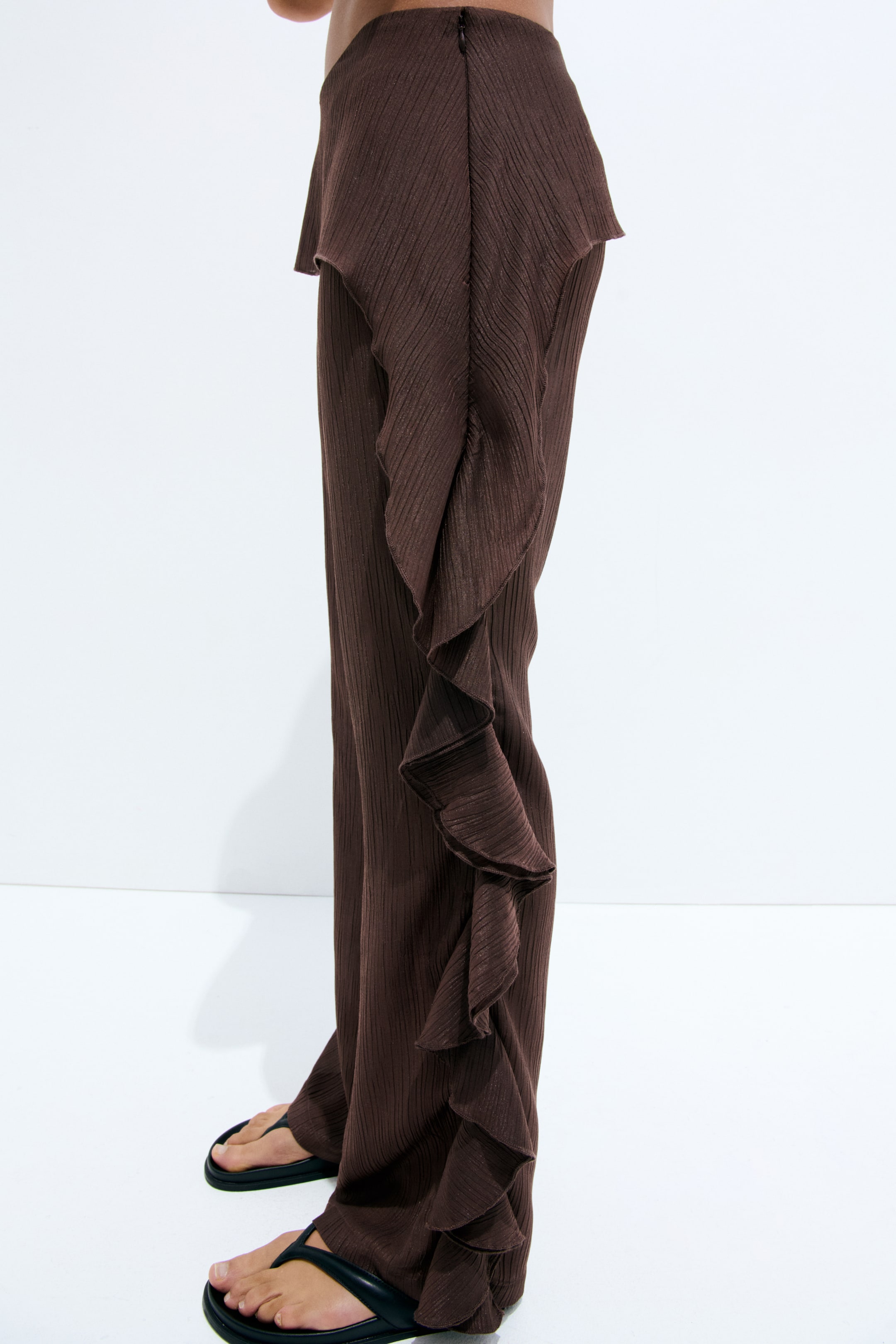 Flounced Crinkled Pants