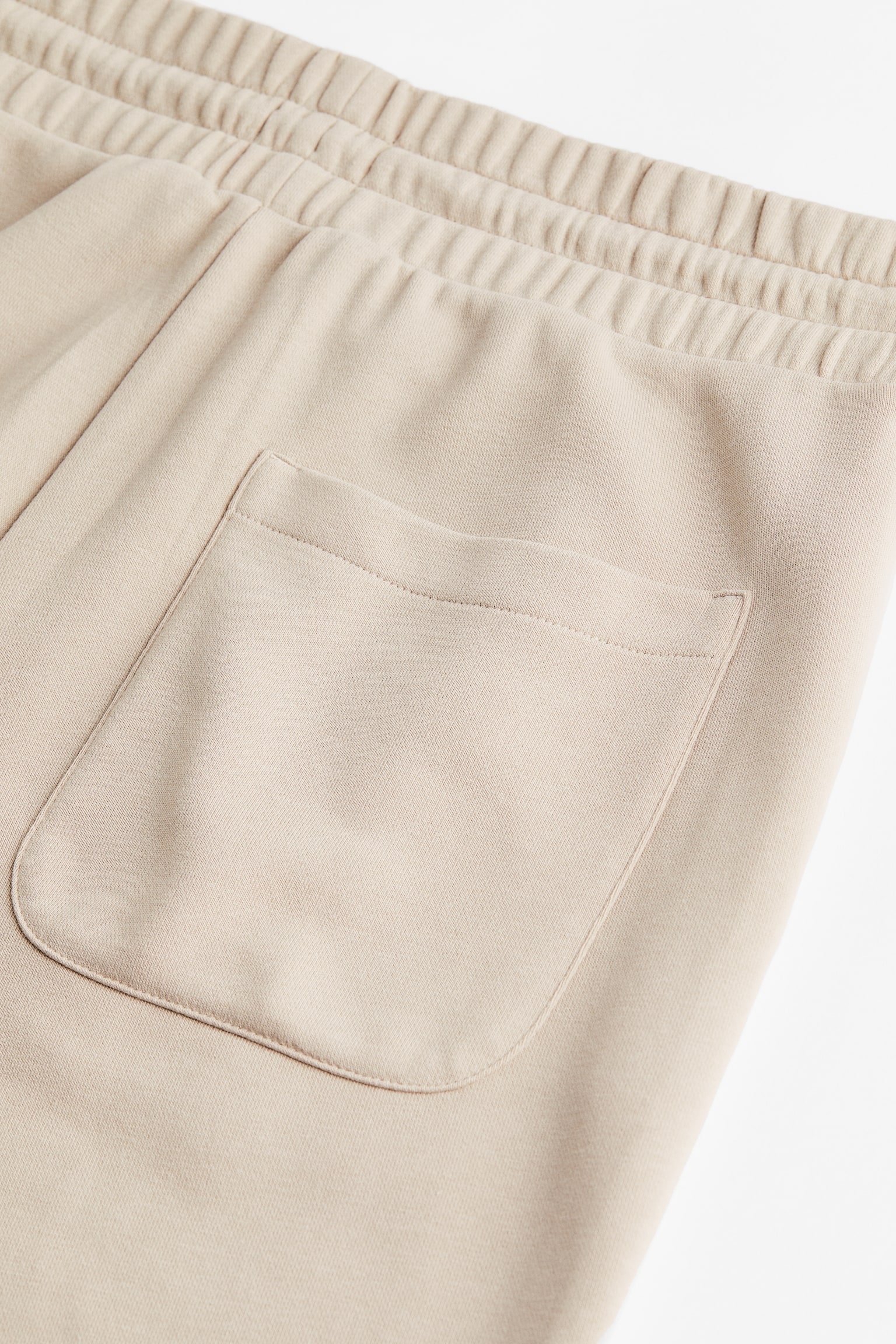 Quần short nỉ Regular Fit - Màu be - 2