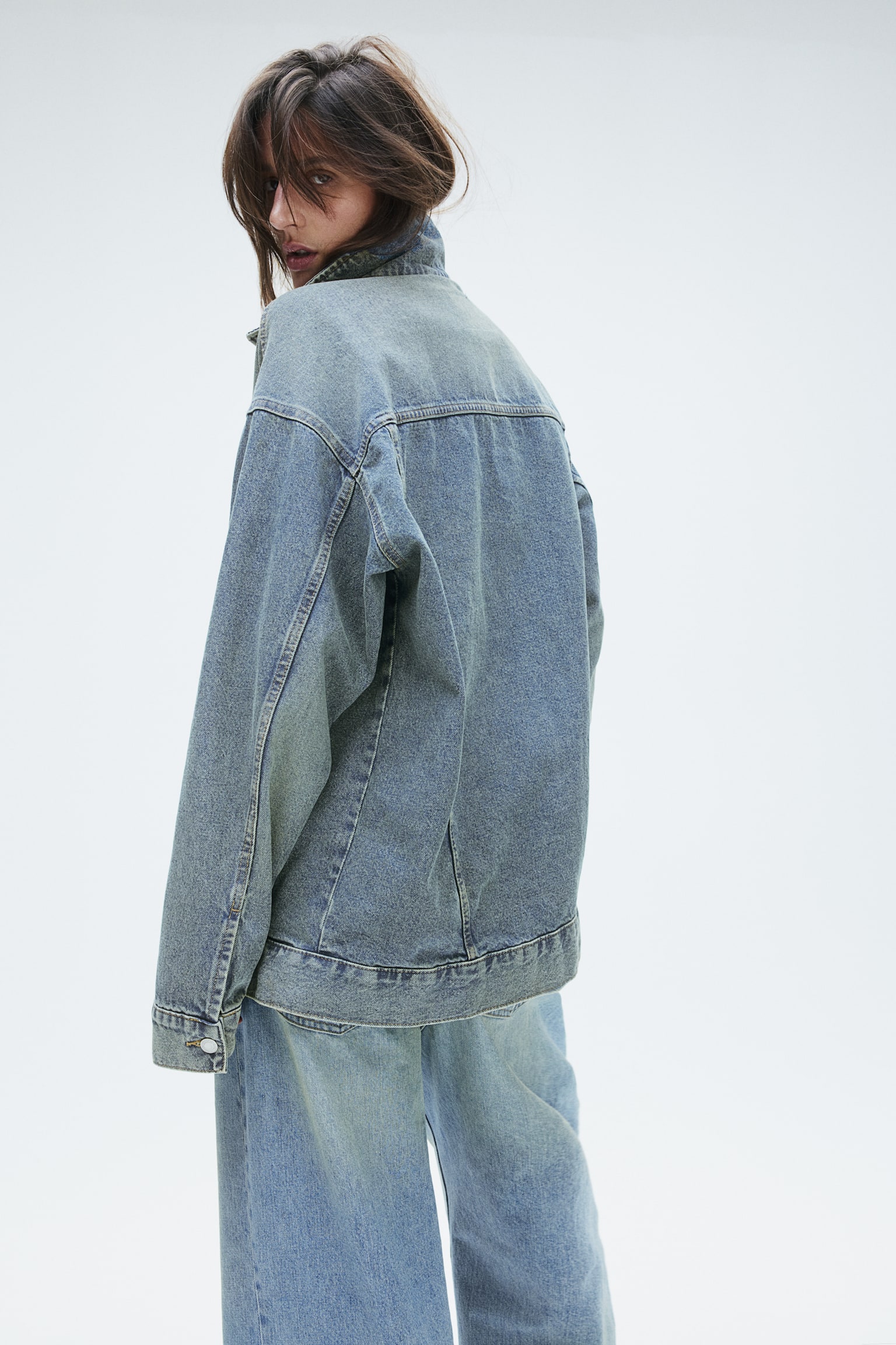 Oversized denim jacket - Light denim blue/Denim blue/Dark denim blue - 7