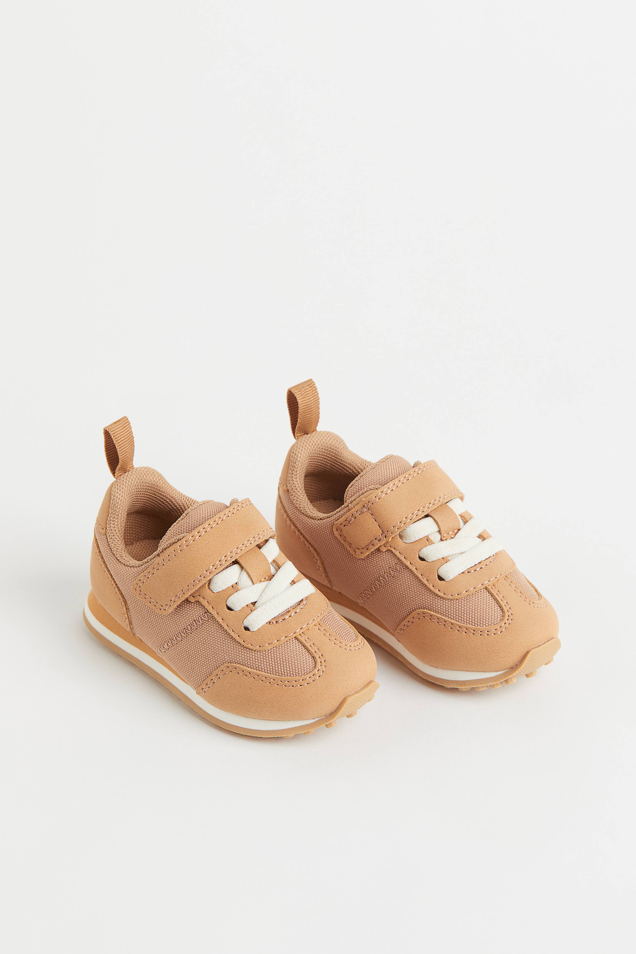 הצגת תמונה גדולה יותר: נעלי ספורט מרשת - בז' - Kids | H&M IL 1