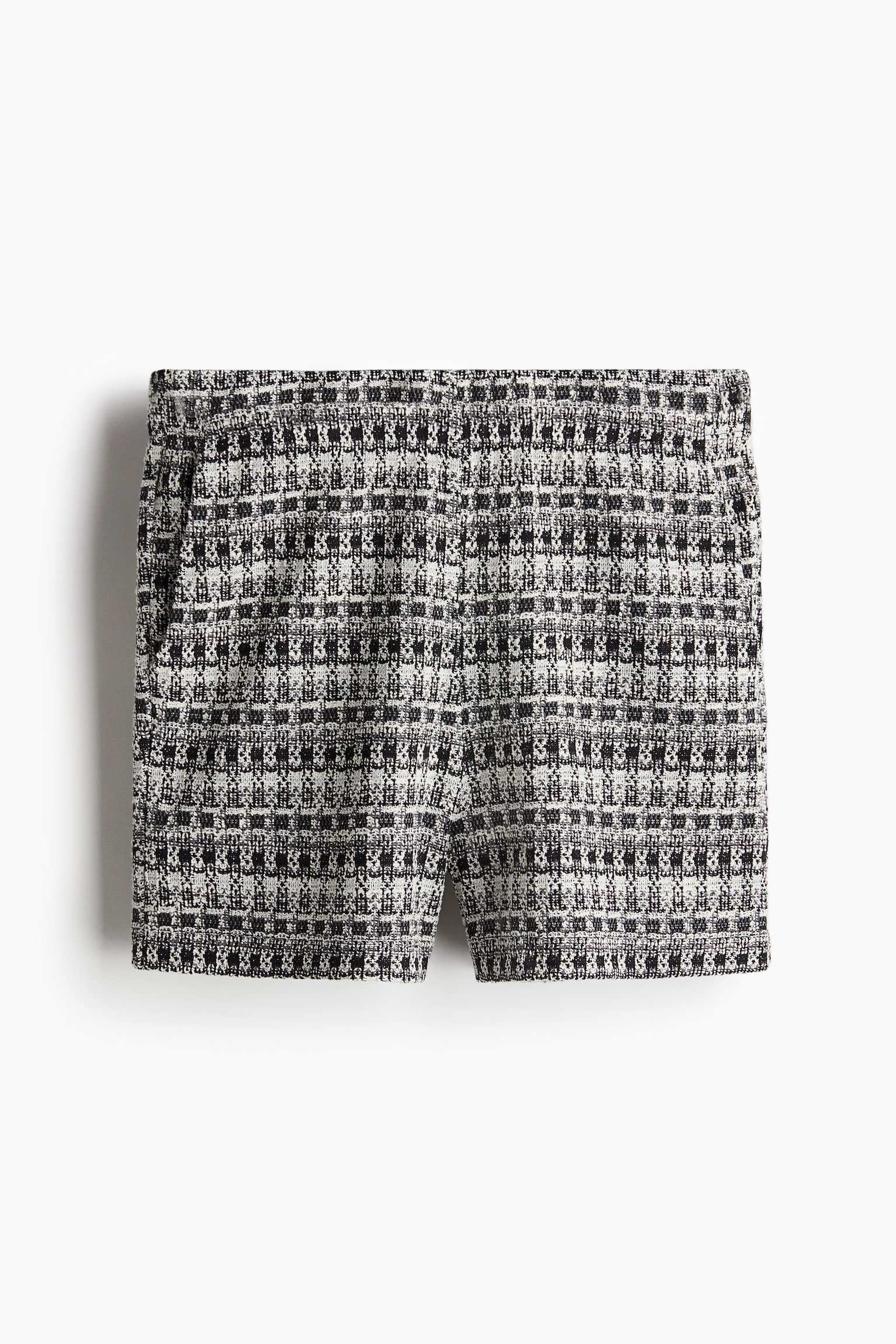 Regular Fit Textured shorts - Black/Patterned - 2