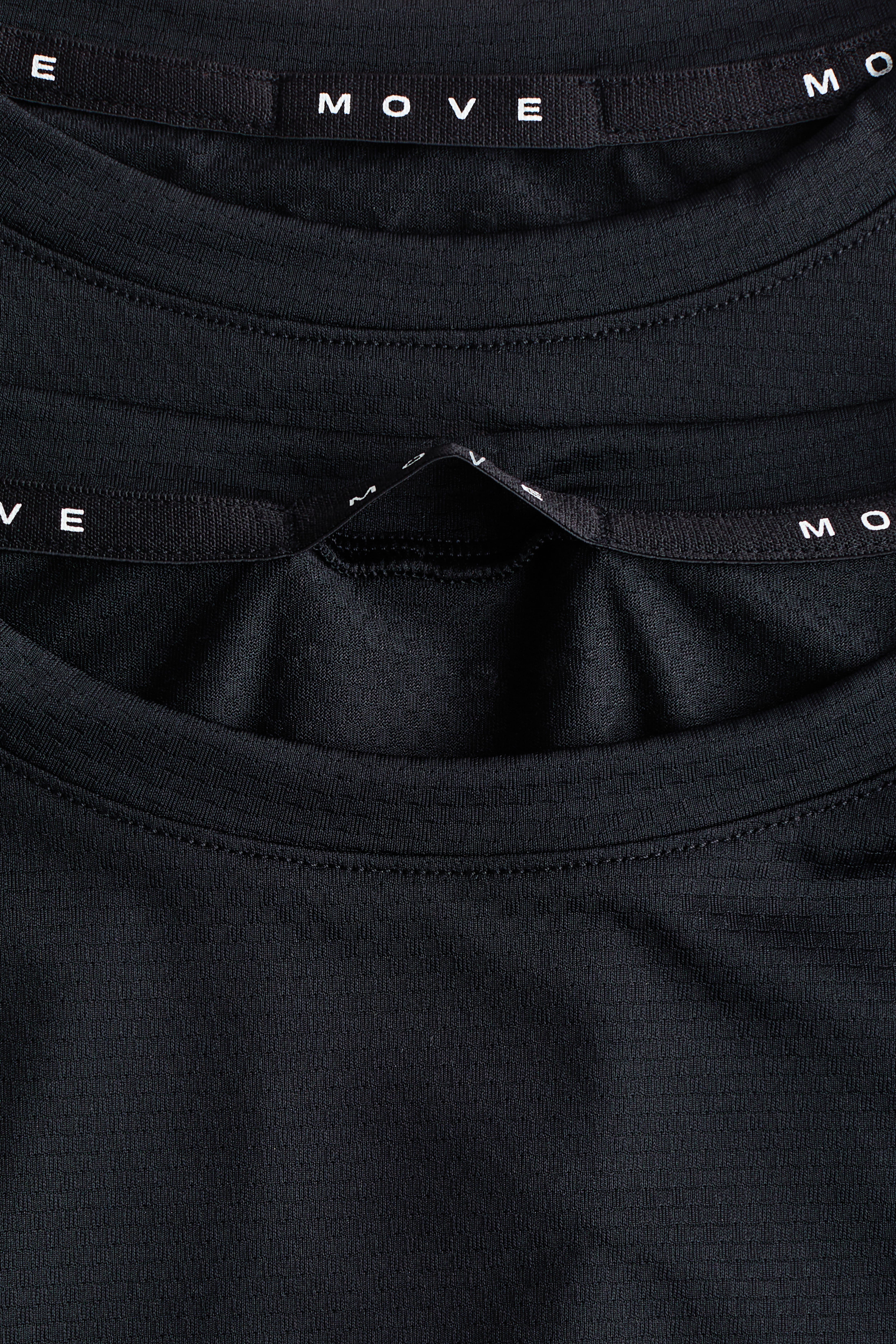 2-pack long-sleeved sports tops with DryMove™