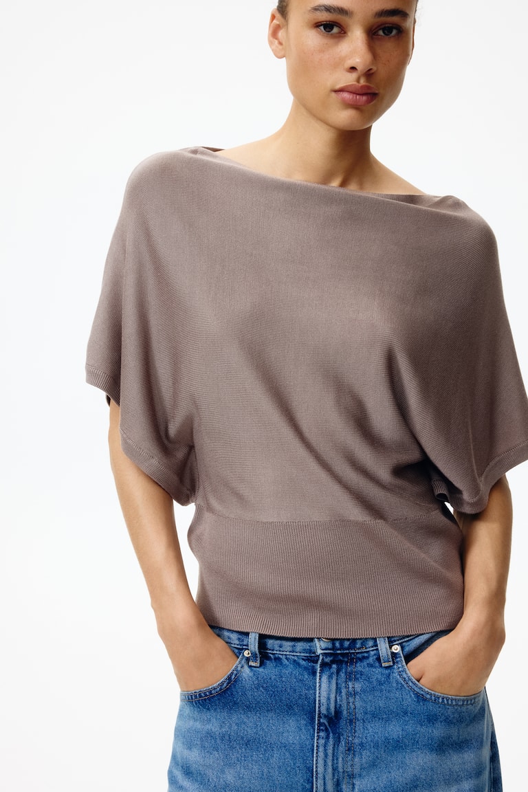 Bluza od finog pletiva sa šišmiš rukavima