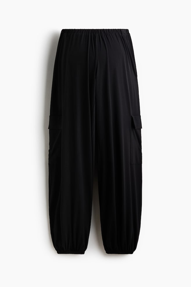 MAMA Pantalón cargo con piernas globo - Negro - 1