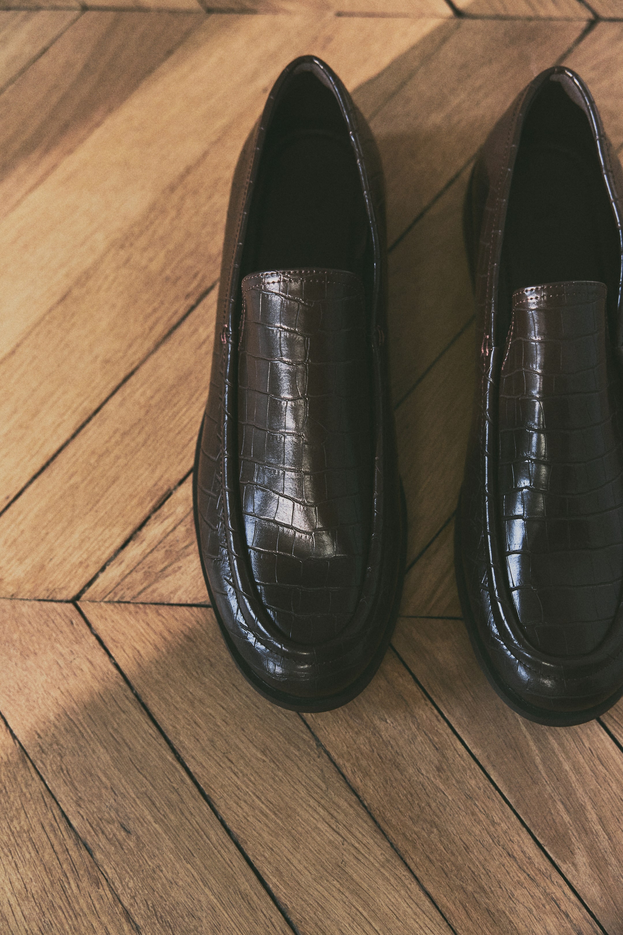 Crocodile-Patterned Loafers