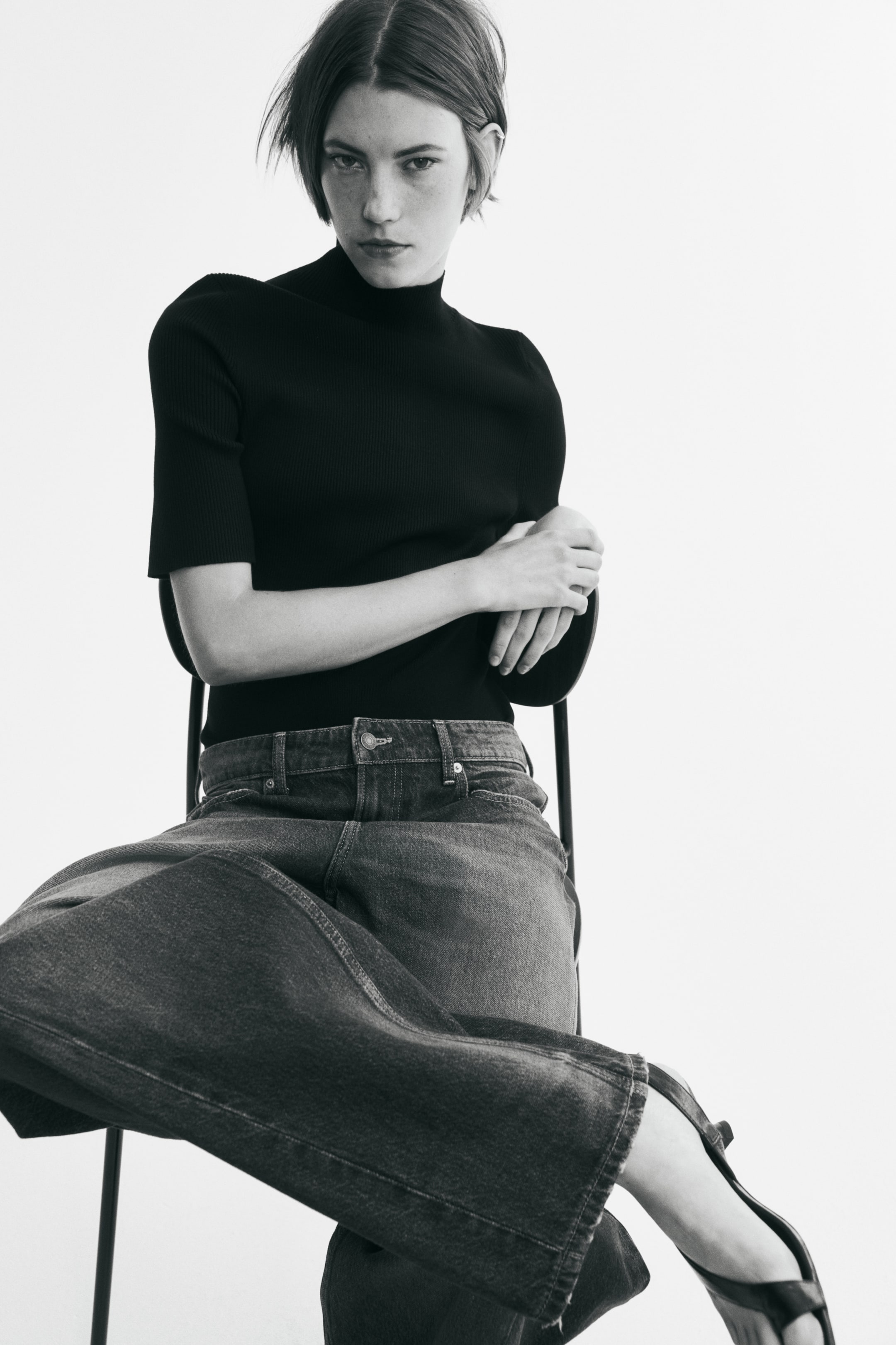Barrel-Leg Regular-Waist Jeans