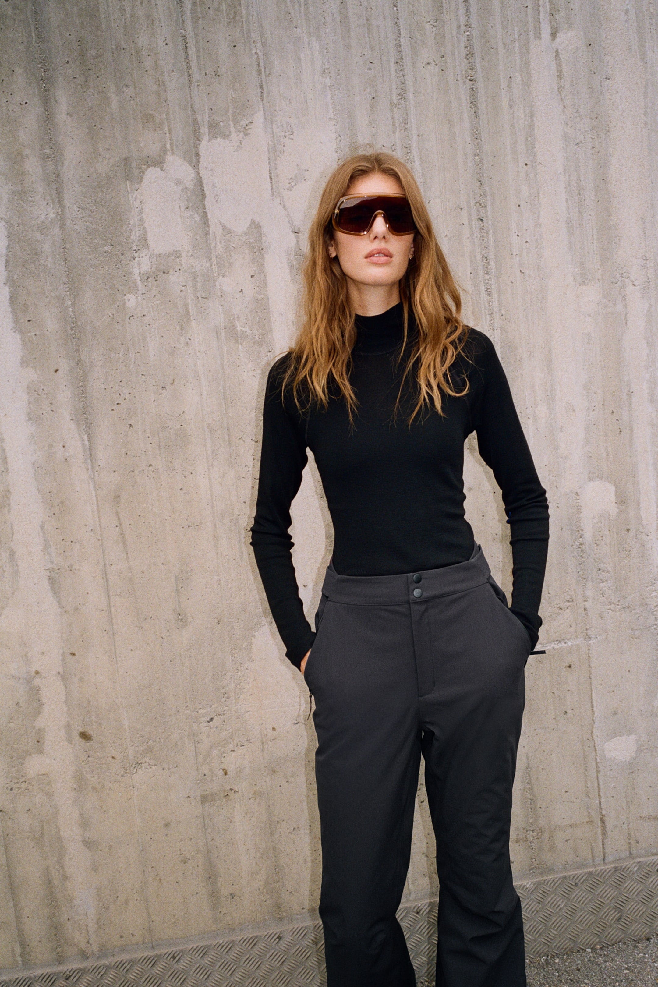 View larger image: Ski trousers with StormMove™ - Black - Ladies | H&M GB 2