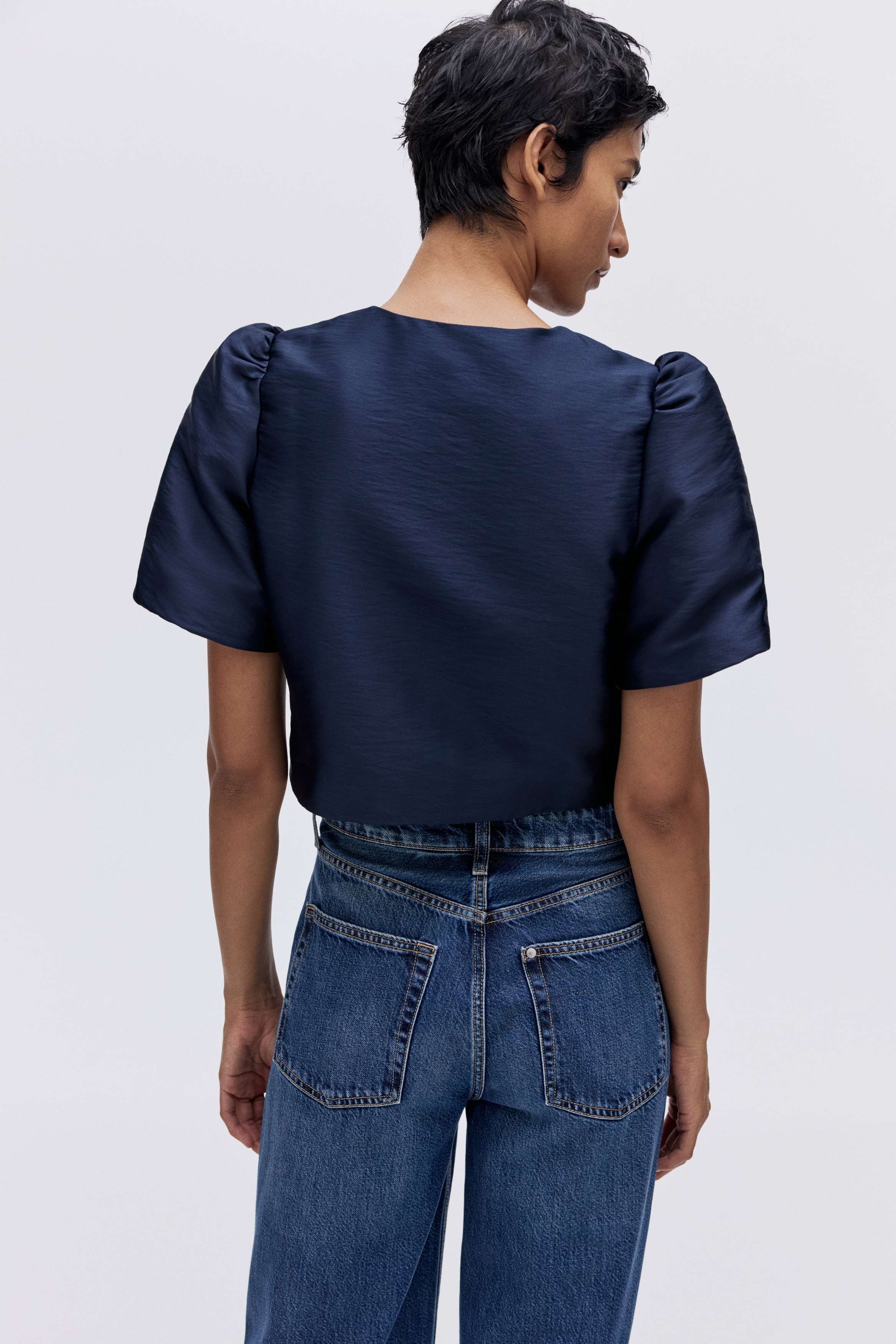Puff-sleeved blouse