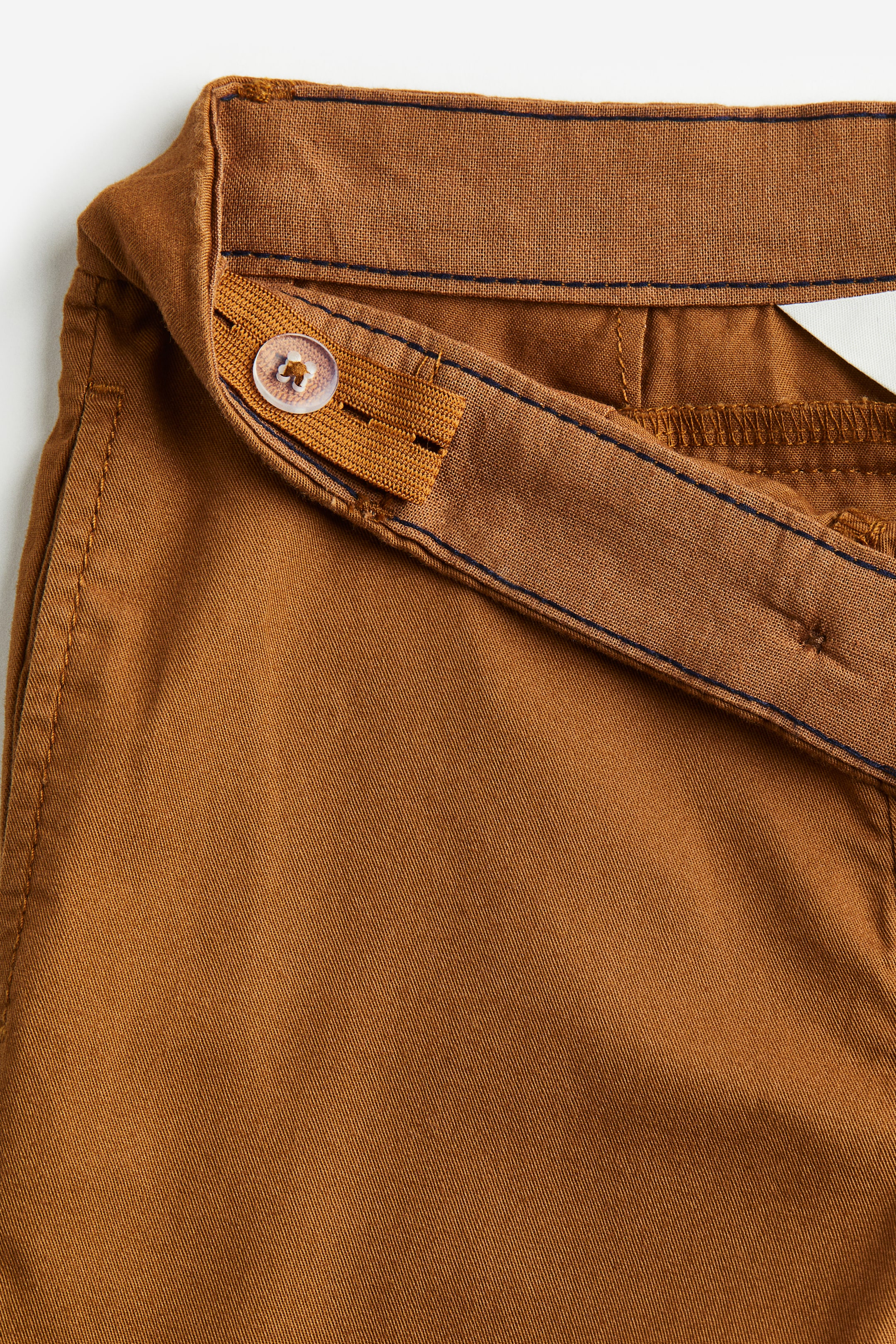 Grösseres Bild ansehen: Baumwollchino Relaxed Fit - Braun - KINDER | H&M CH 3