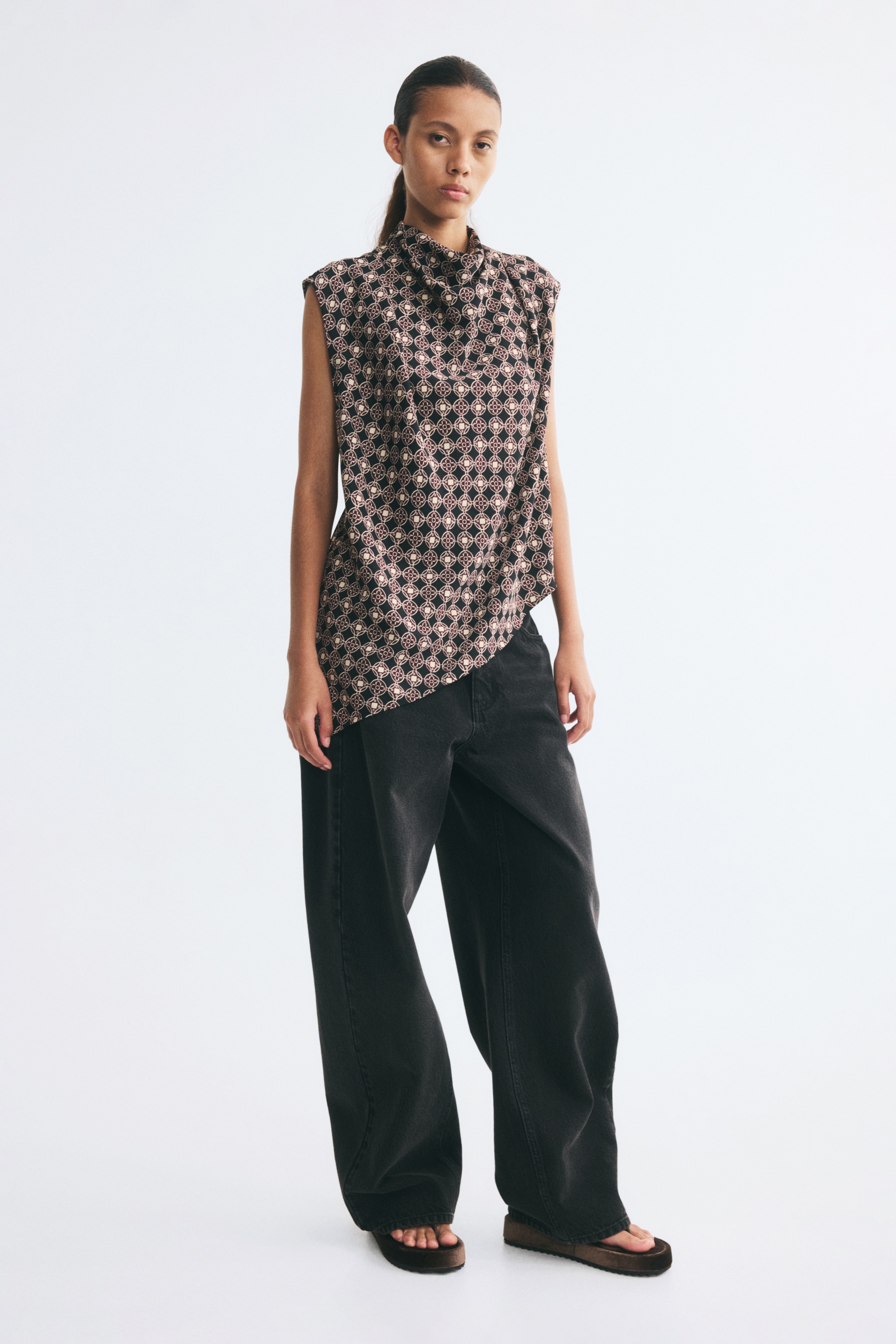 Asymmetric top - Black/Patterned/Brown/Cream