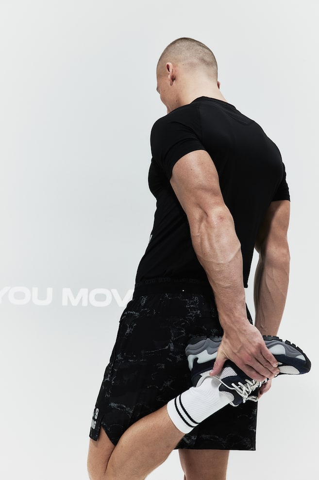 DryMove™ Sport-T-Shirt in Muscle Fit - Schwarz/Training - 6
