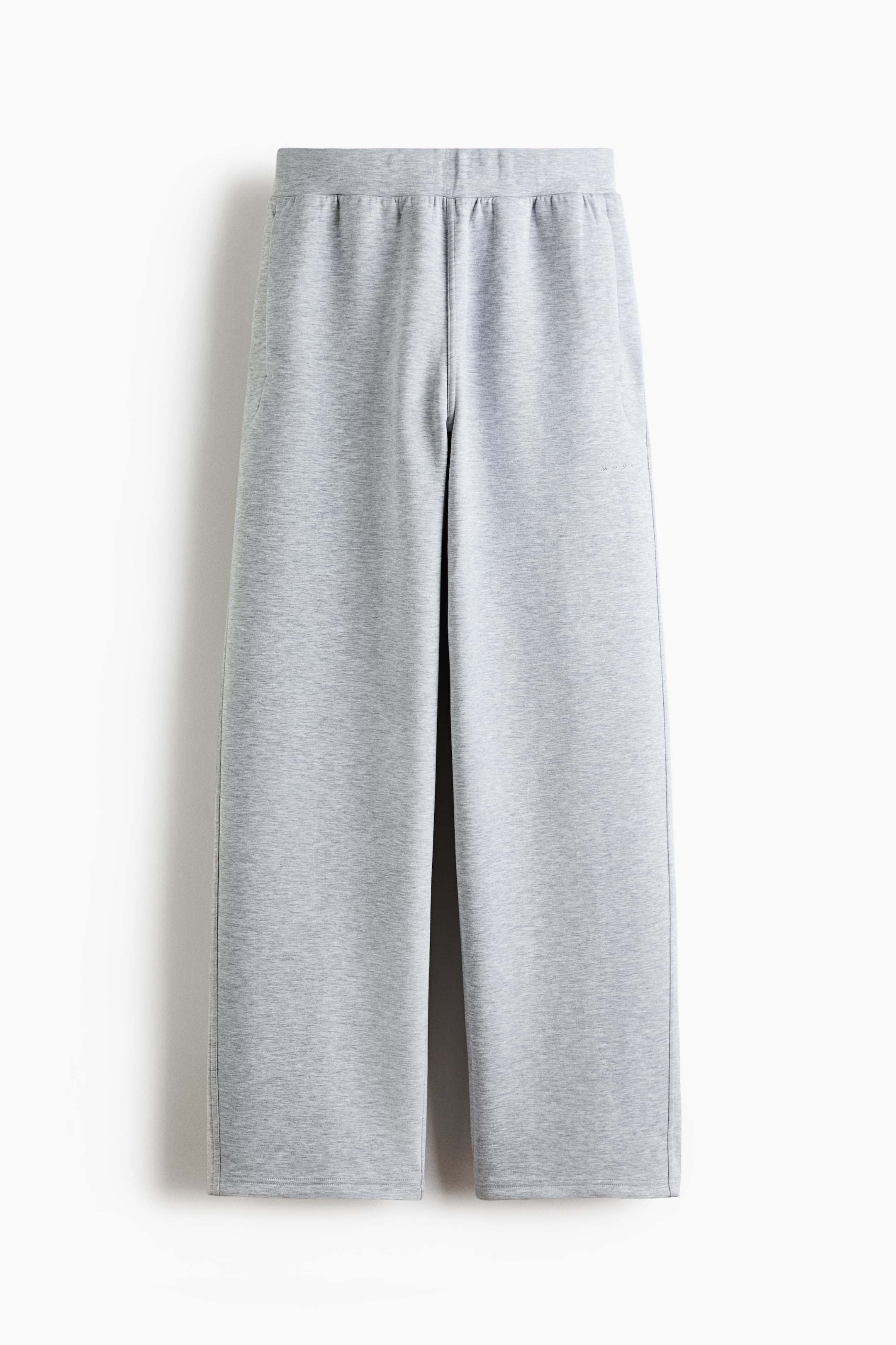 Loose-Fit Sports Joggers with DryMove™