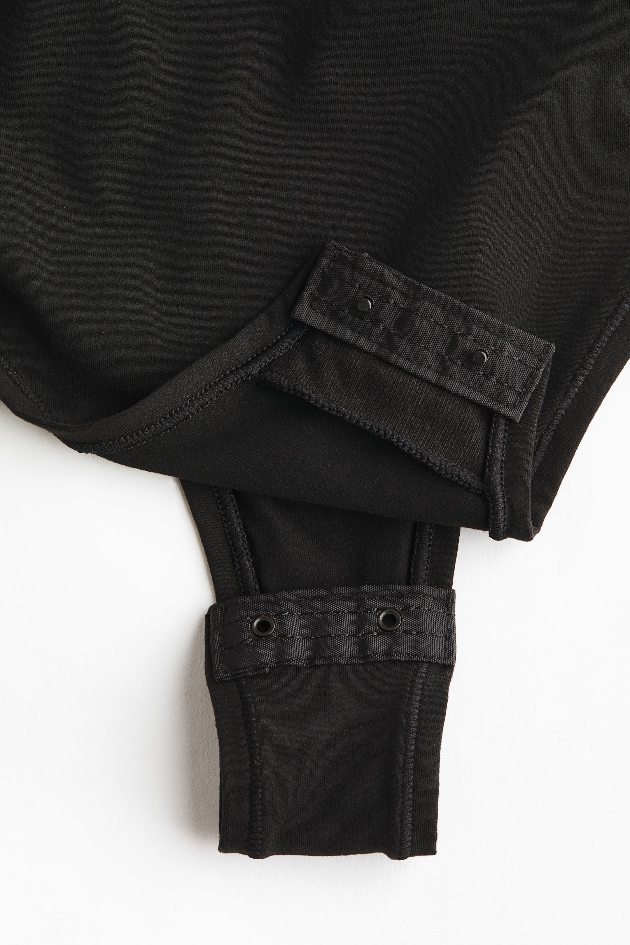 Ver imagen más grande: Body de microfibra con copas acolchadas - Negro - MUJER | H&M ES 6