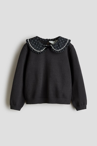 Peter Pan-collared jumper