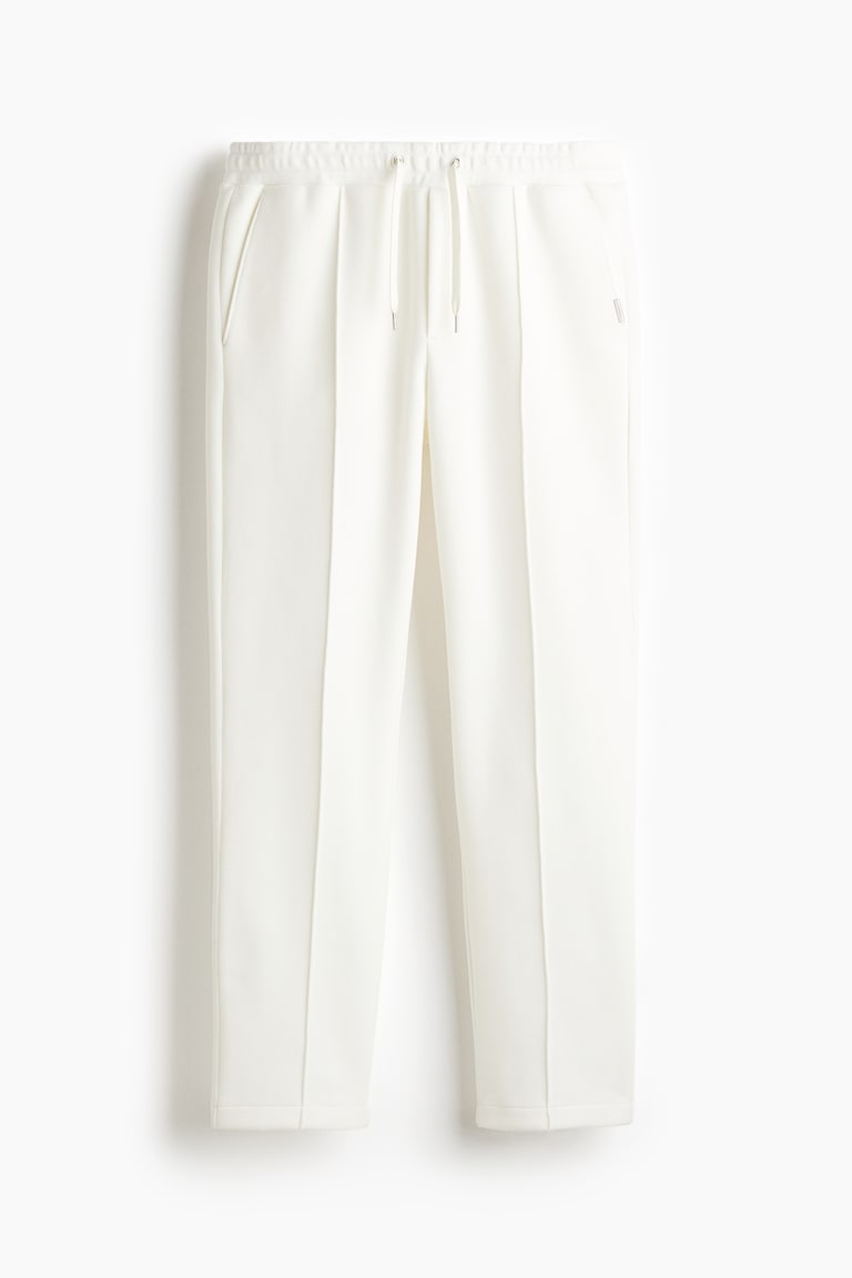 Meke pantalone elegantnog kroja Regular Fit