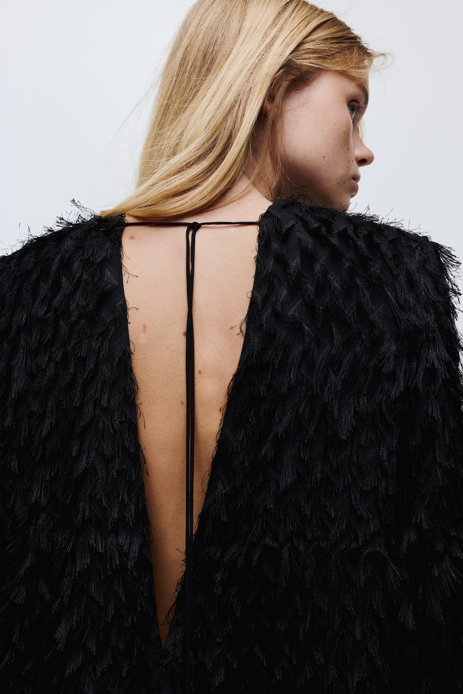 Šaty so strapcami - Čierna - 2