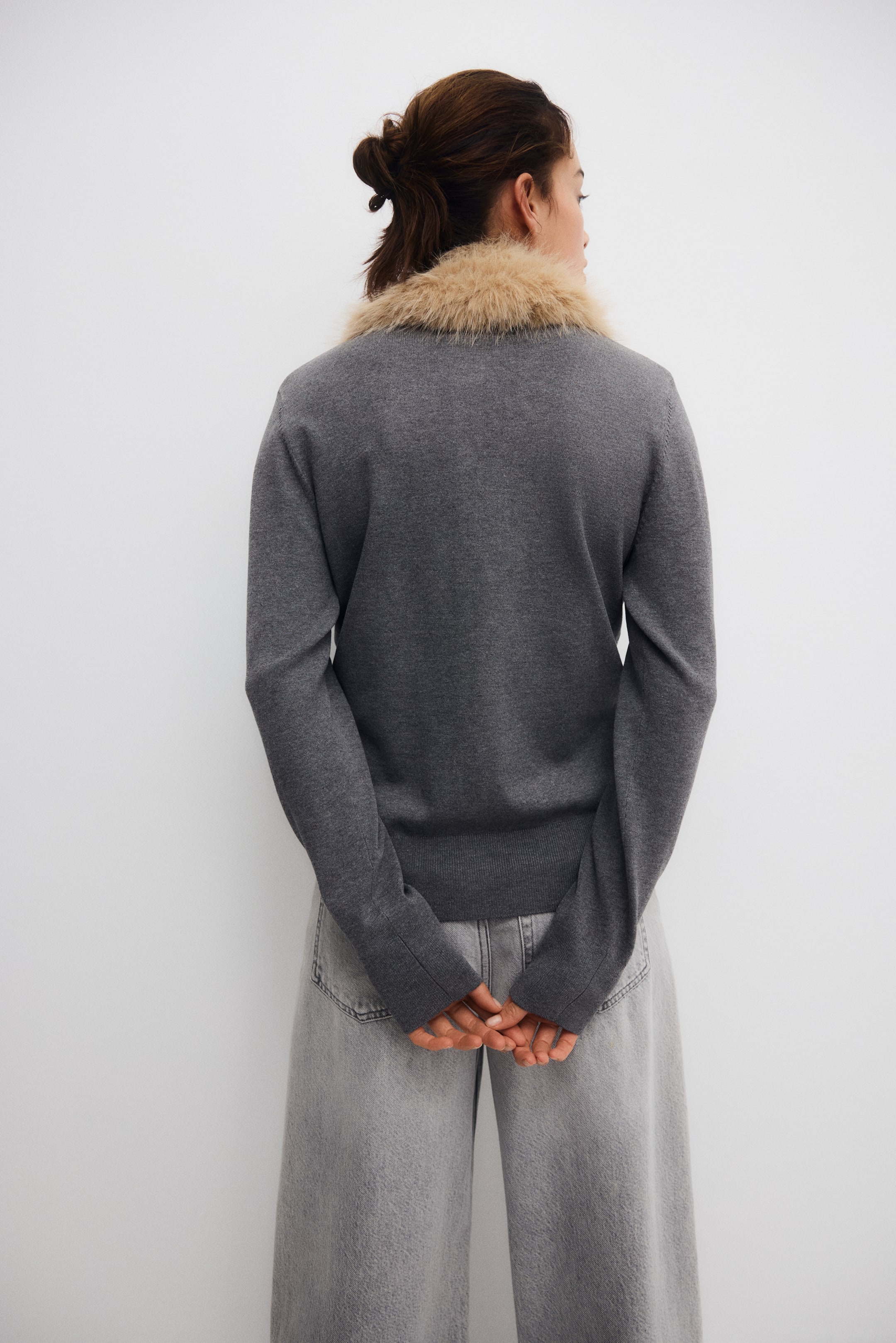 Prikaži veću sliku: MAMA Džemper na kopčanje s kragnom - Siva - Ladies | H&M RS 4