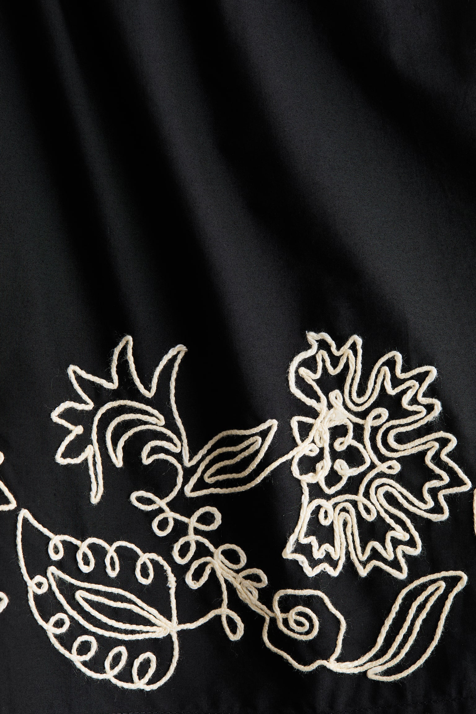 Embroidered cotton beach shorts - Black/Flowers - 4