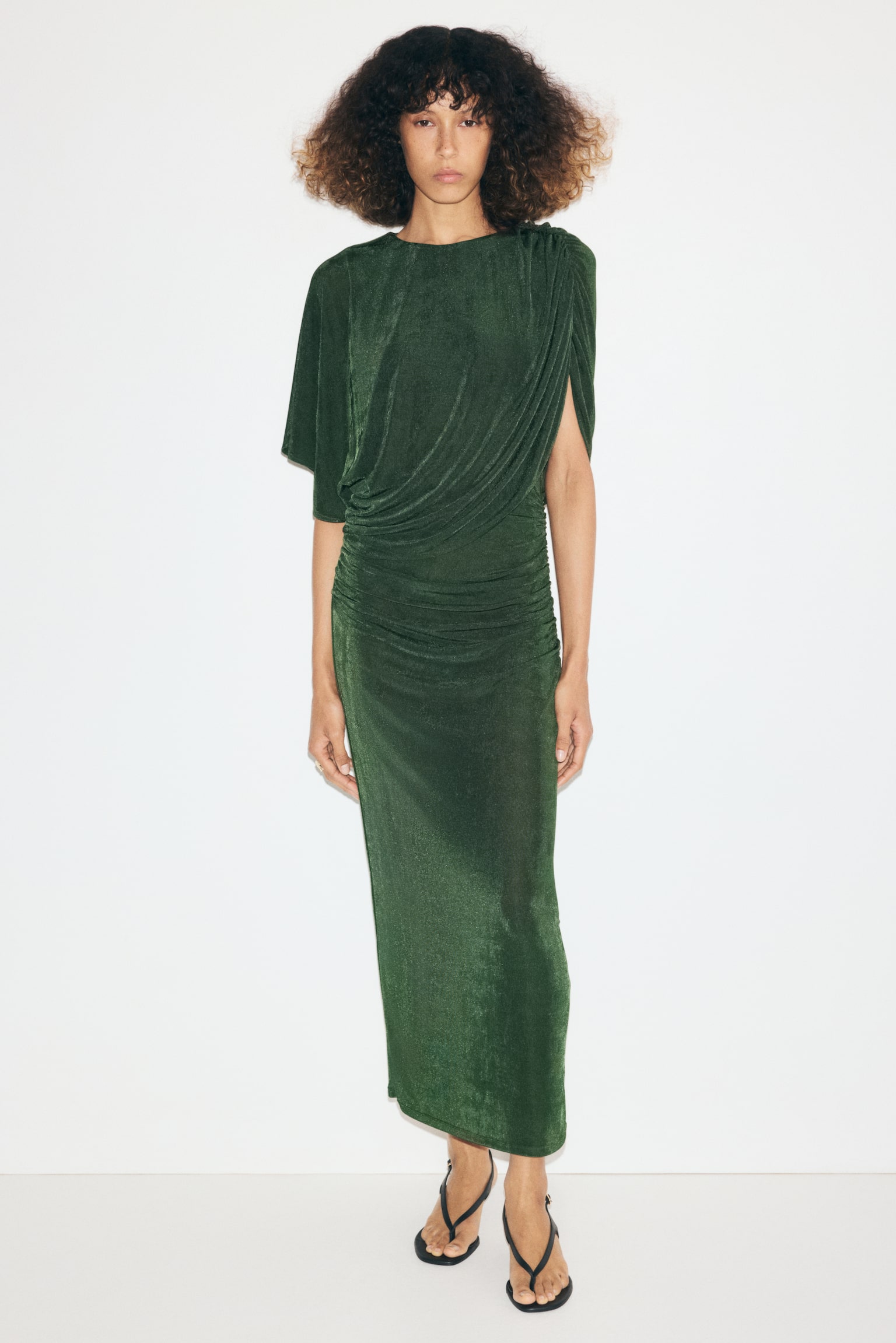 Женское платье H&M Draped Cape-Detail, цвет: Тёмный зелёный — фото 3