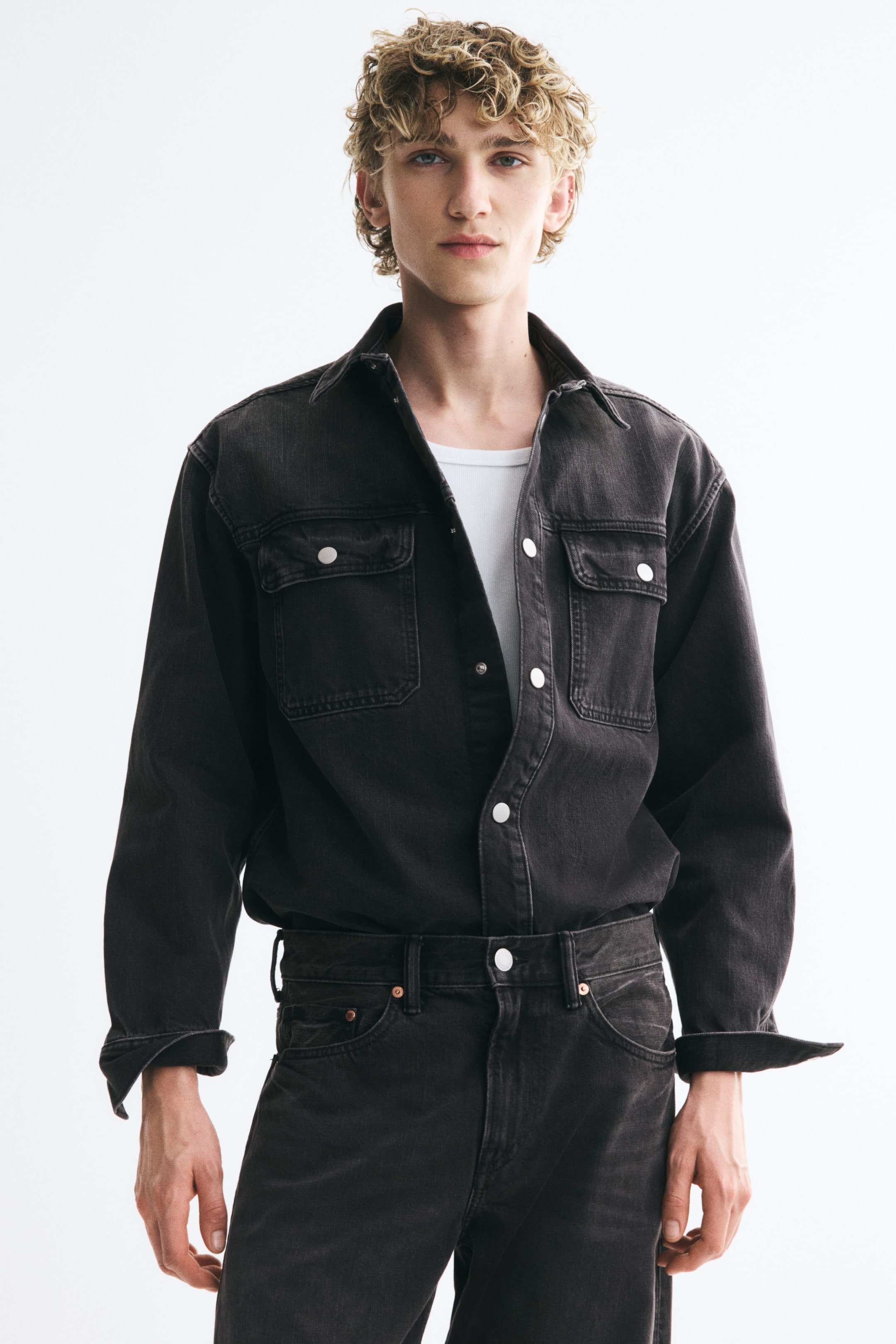 Grotere afbeelding bekijken: Overshirt van katoendenim - Denimzwart - HEREN | H&M BE 1