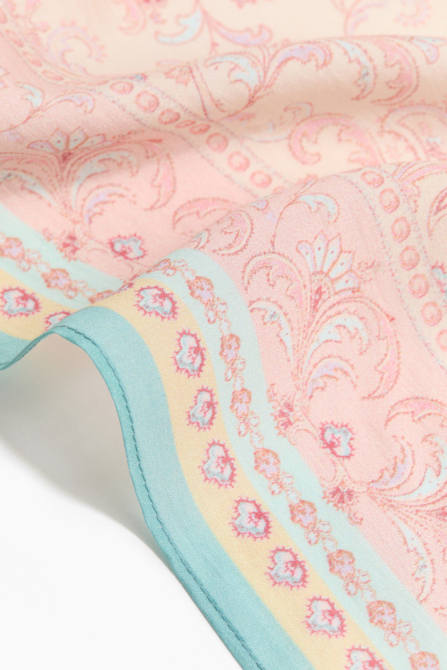 Patterned scarf - Light pink/Paisley pattern/Bright blue/Knots/Navy blue/Patterned/White/Zebra print/Dark red/Patterned - 2