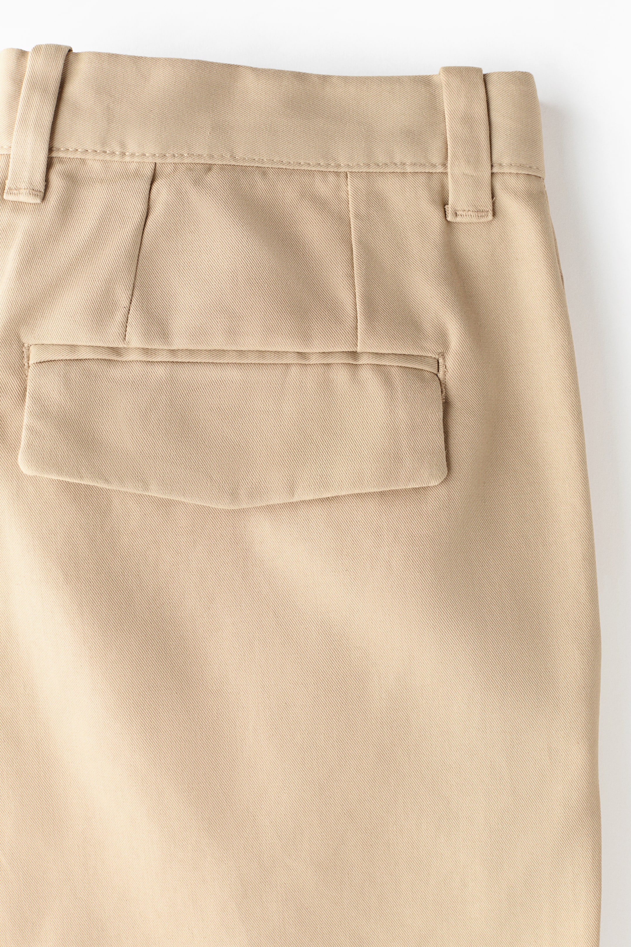 Loose-Fit Chinos