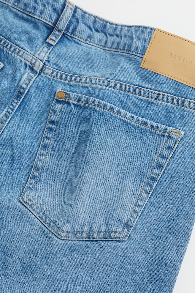 H&M+ 90s Flare Low Jeans - Denim blue/Pale denim blue/Denim blue/Floral - 2