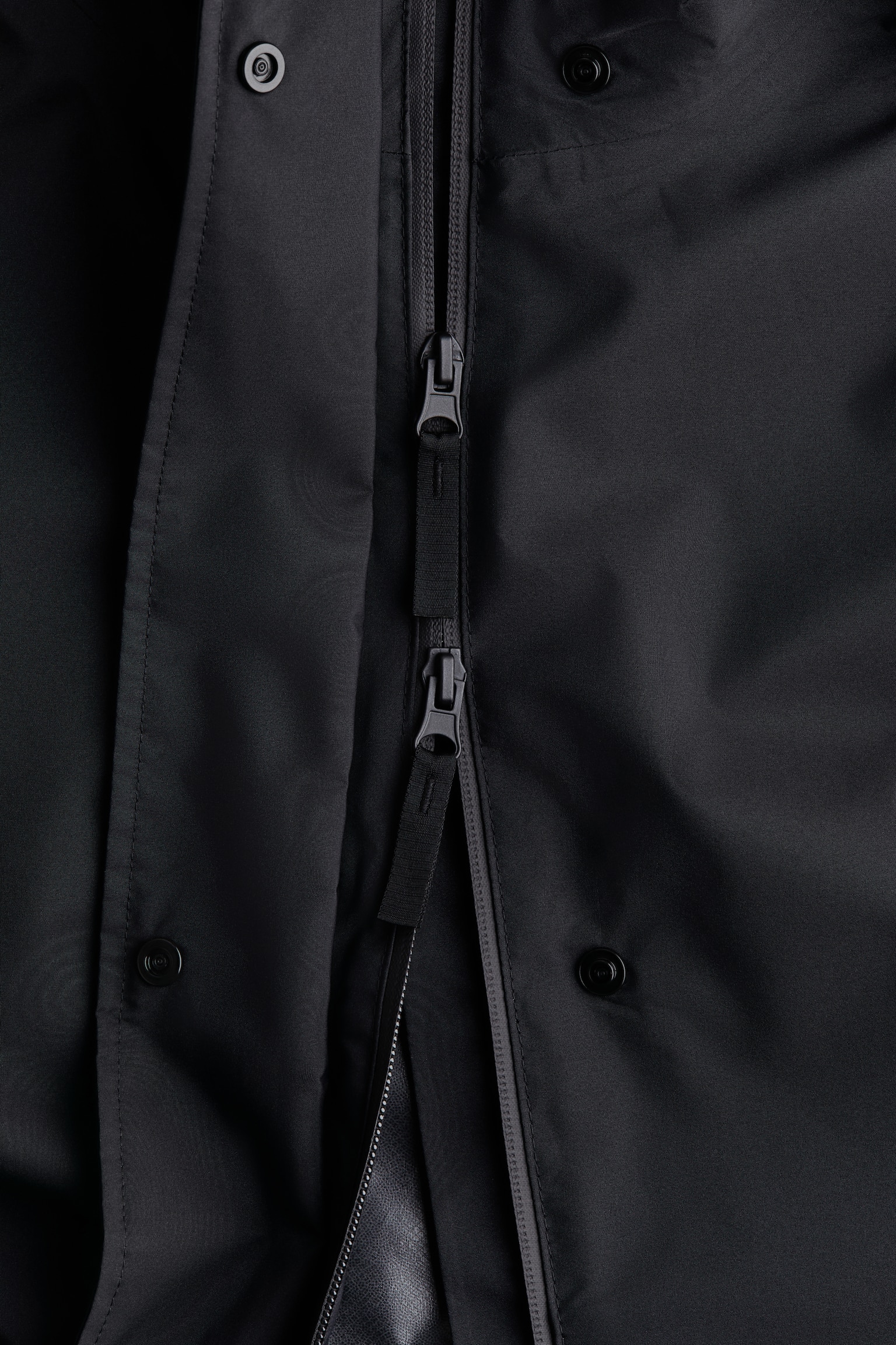 Женские куртки H&M Move Loose-Fit Raincoat with StormMove™, цвет: Чёрный — фото 8