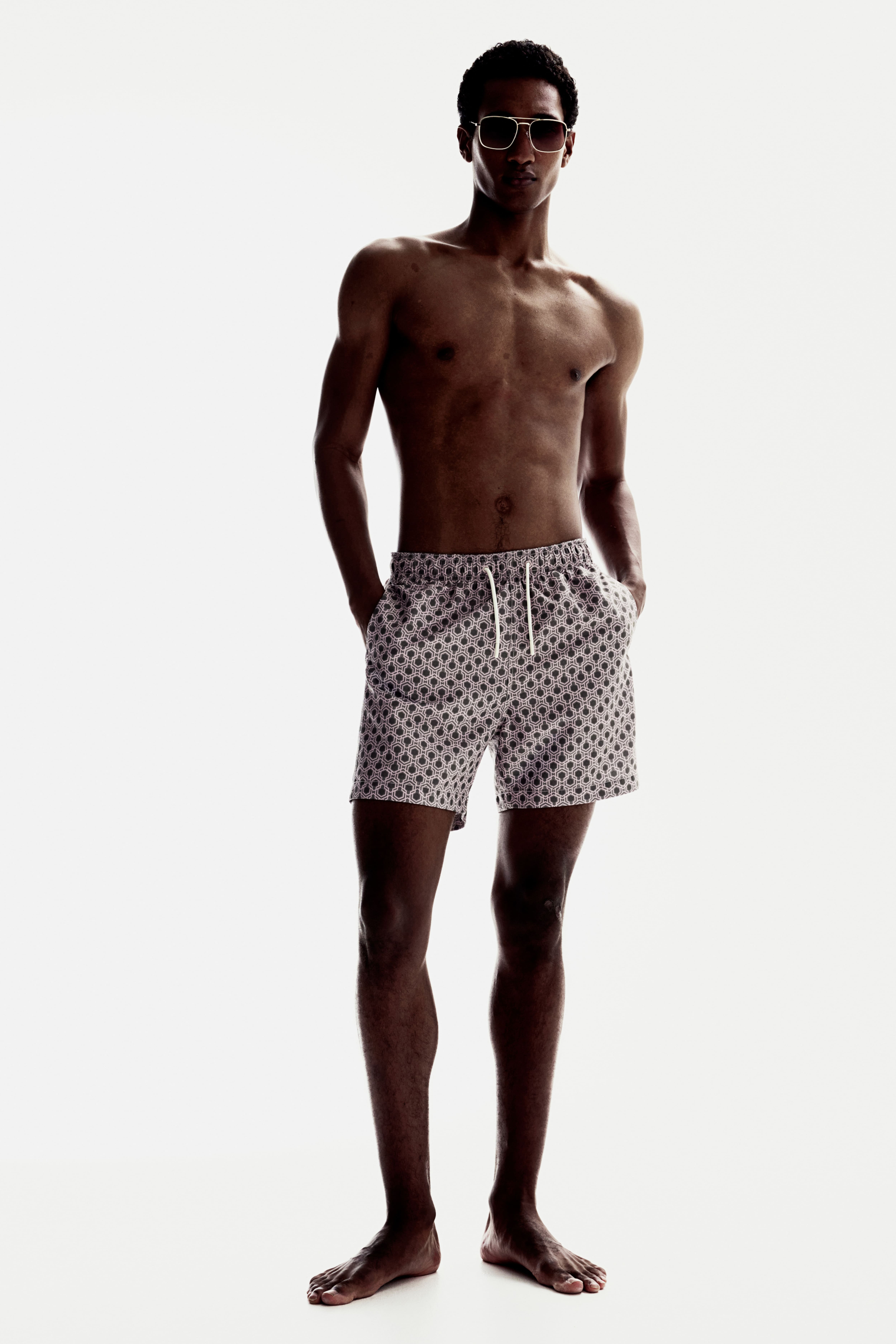 H and m store mens swimwear