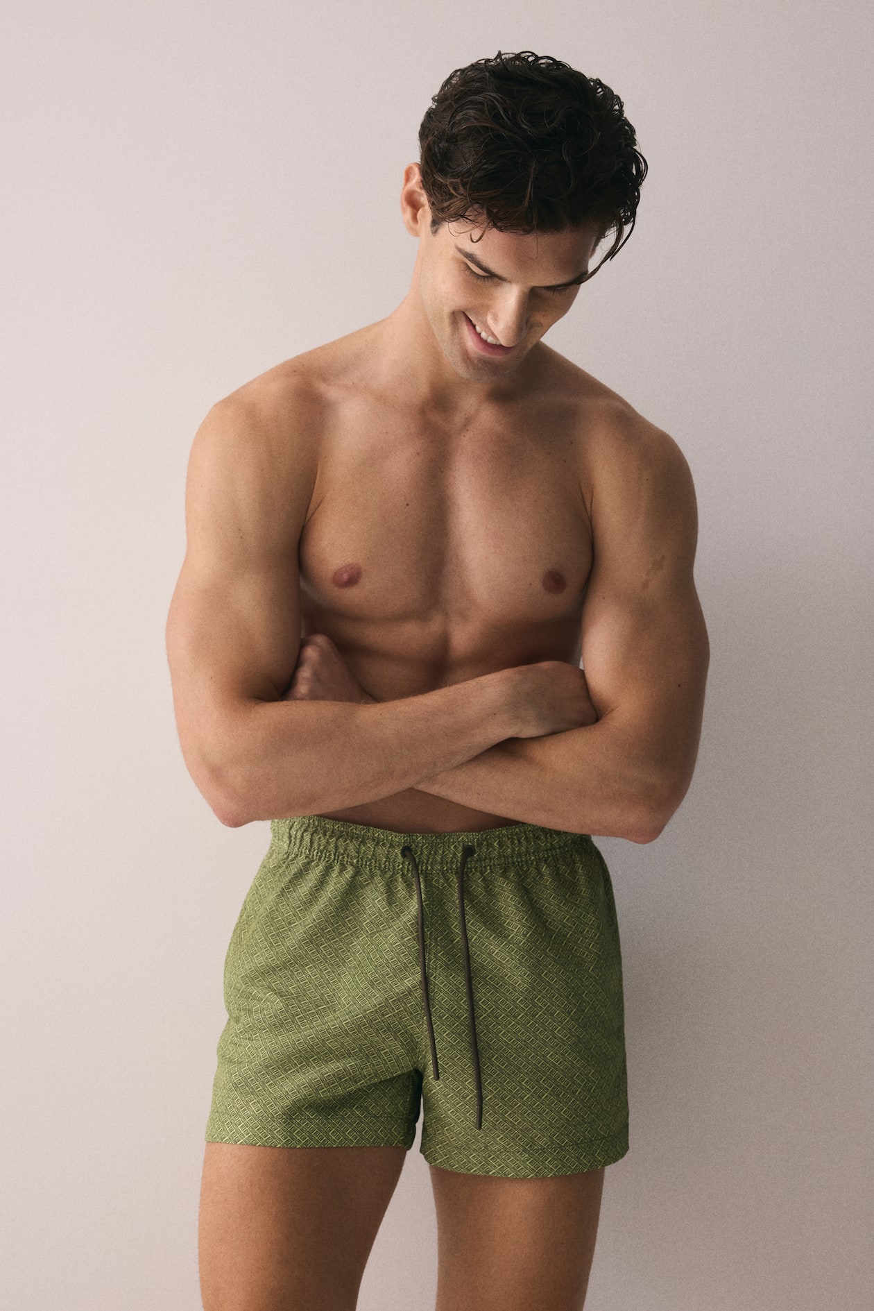 Patterned swim shorts Light green/Patterned Men H&M IN