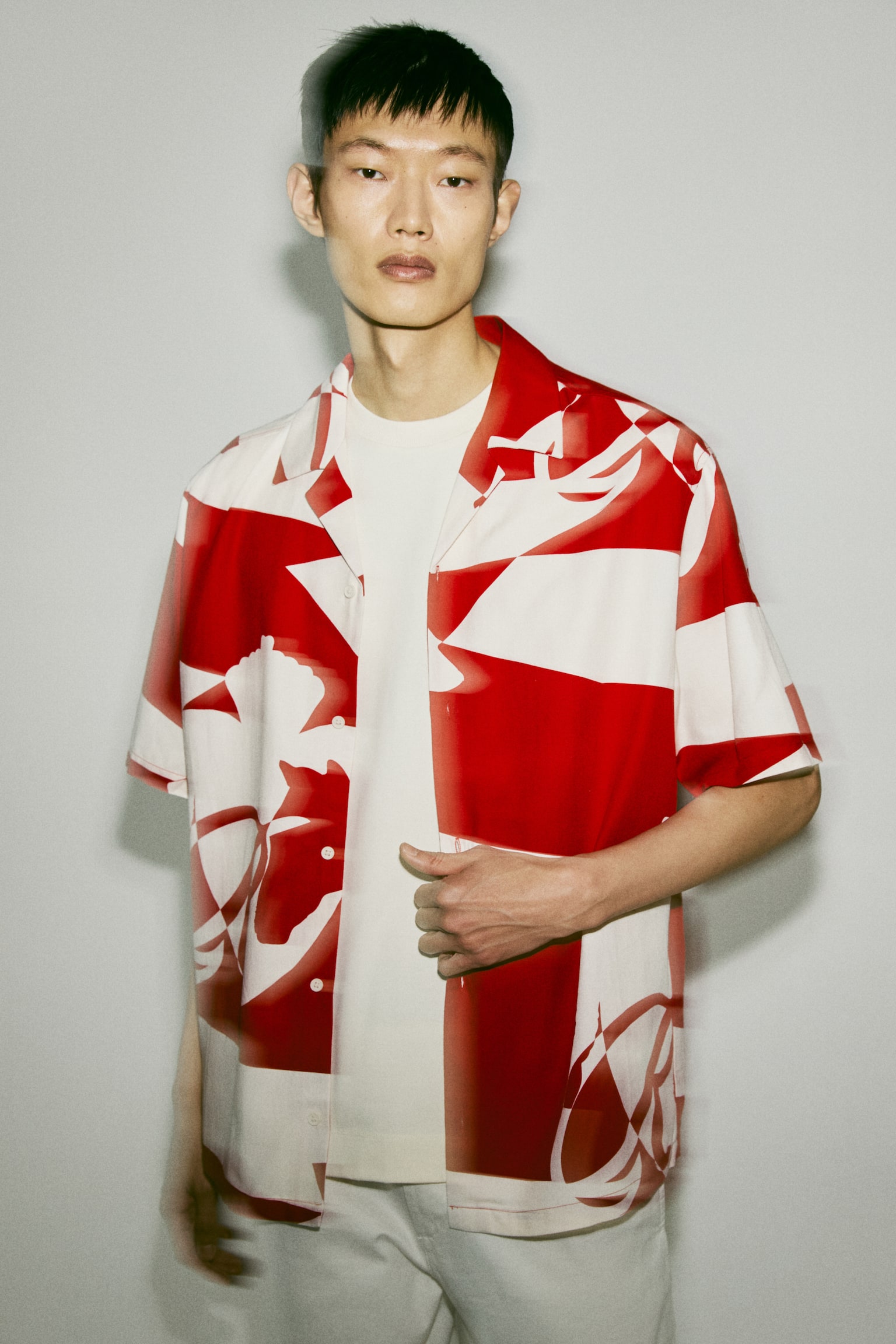 Loose Fit Printed resort shirt - Red/Patterned/Light beige/Always Powerful/Black/Unity - 3