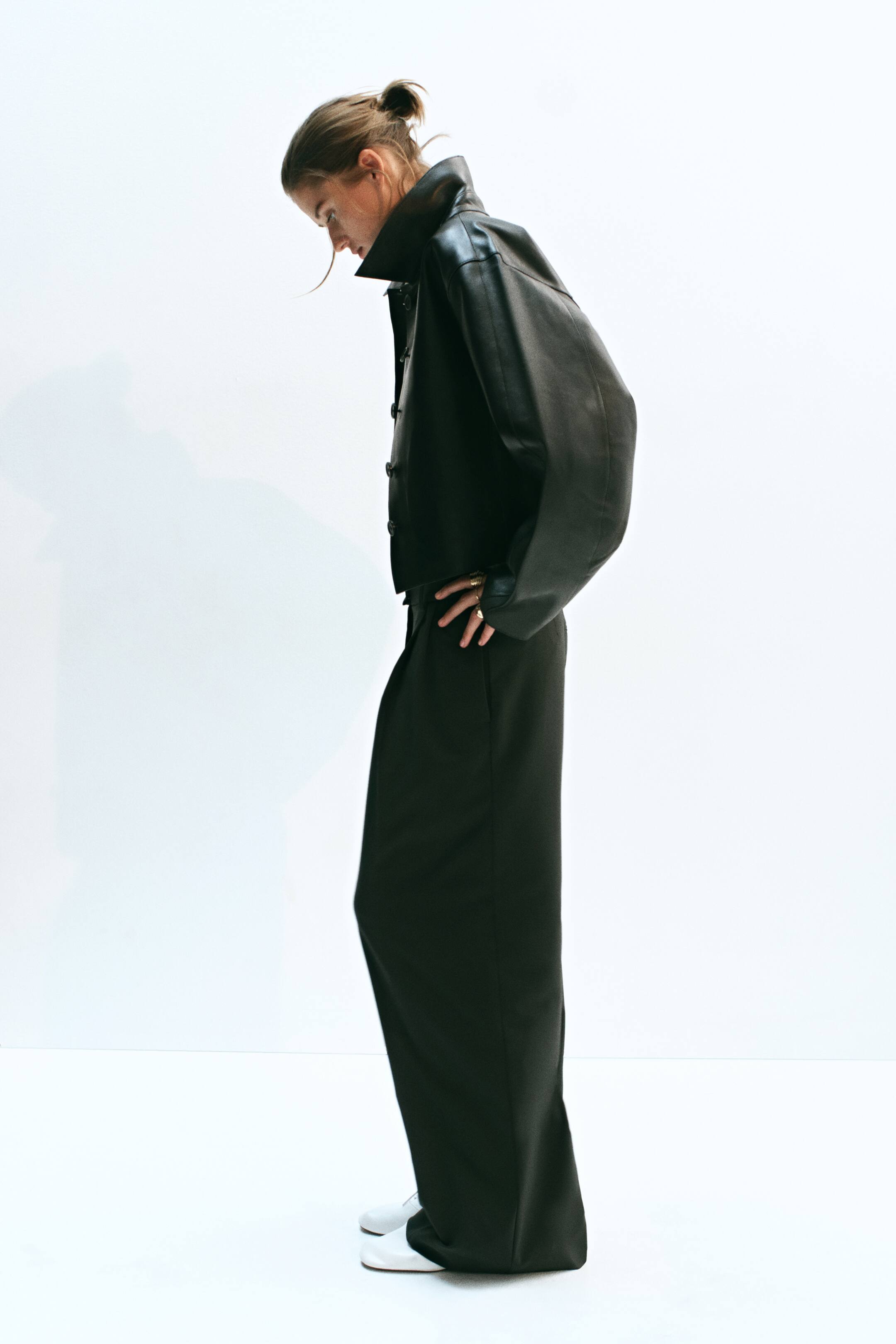 View larger image: Wide tailored trousers - Dark green - Ladies | H&M 1