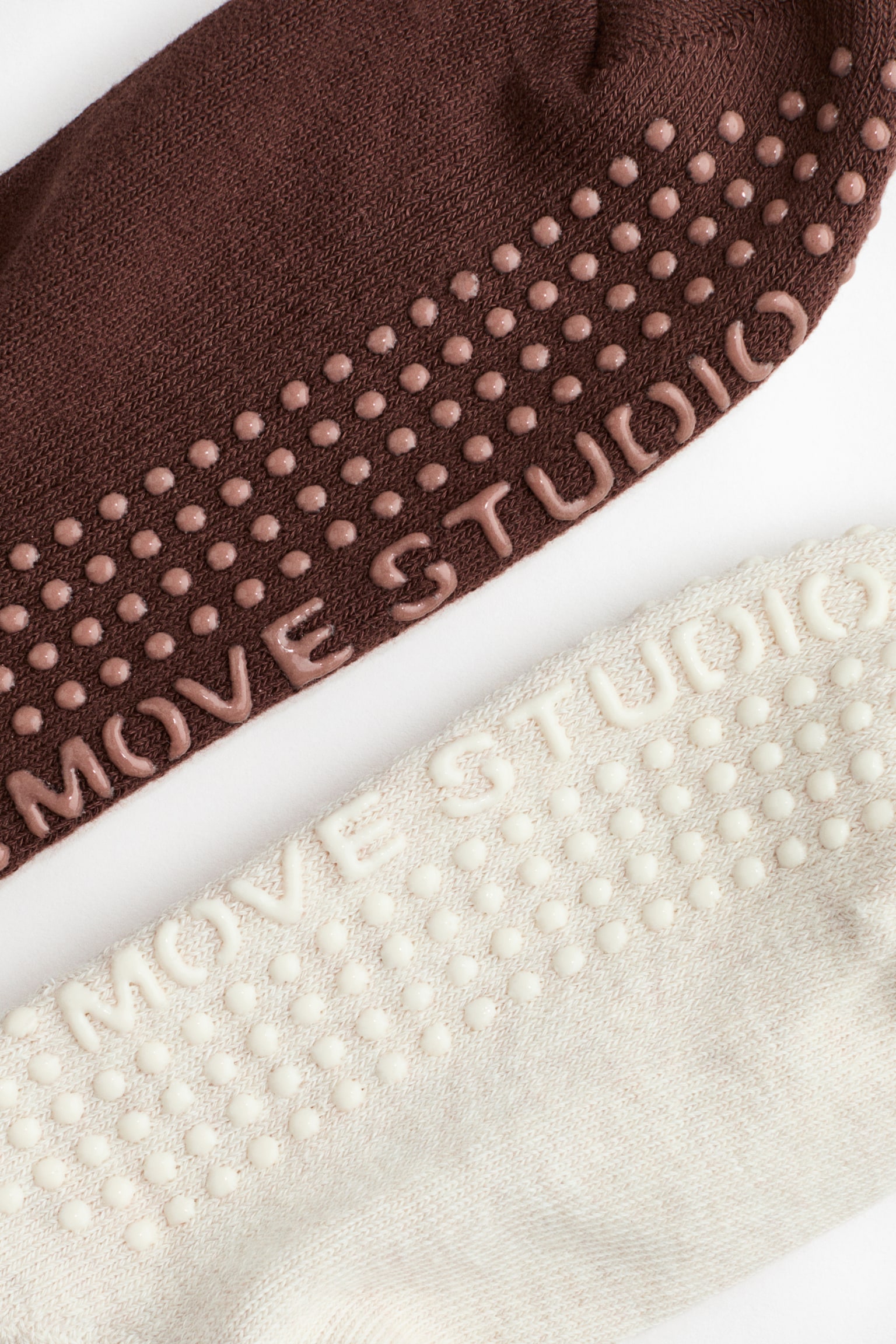 מארז 2 זוגות גרבי יוגה מונעות החלקה - חום כהה/בז' בהיר/לבן/פסים/לבן/בז' אפרסק - 3