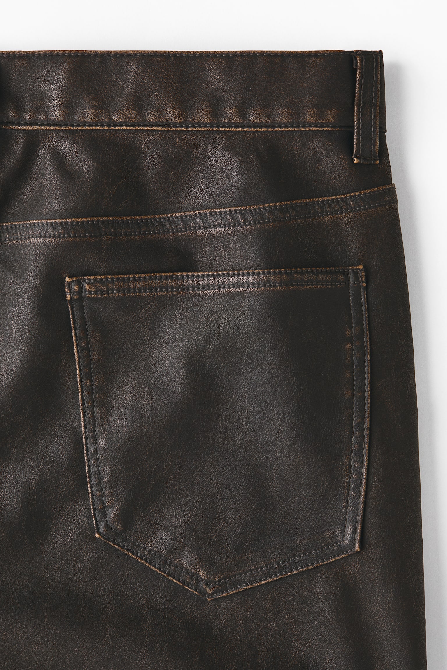 Relaxed Fit Coated trousers - Brown - 7