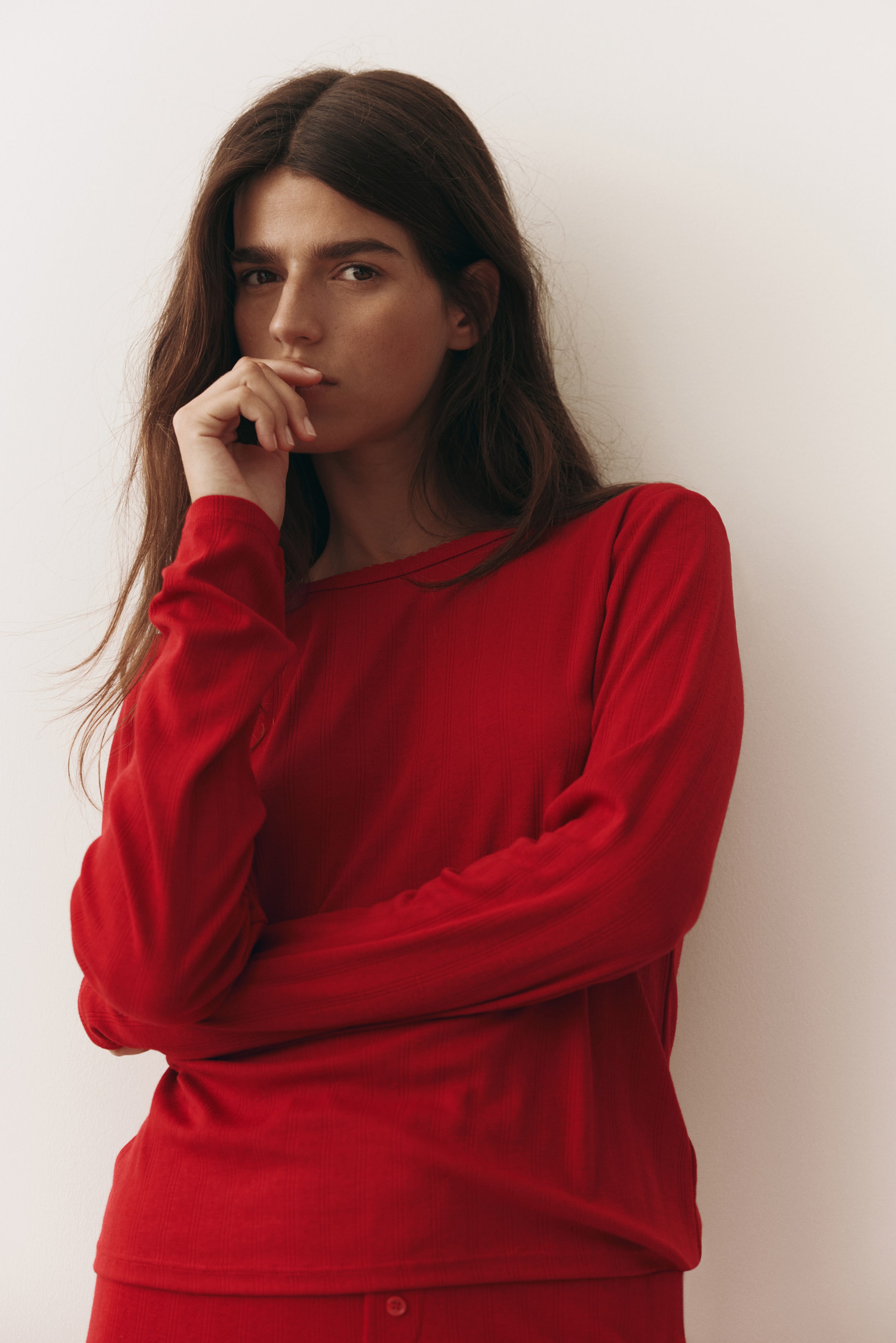 Büyük resmi görüntüle: Delik Desenli Jarse Pijama Takımı - Kırmızı - KADIN | H&M TR 2