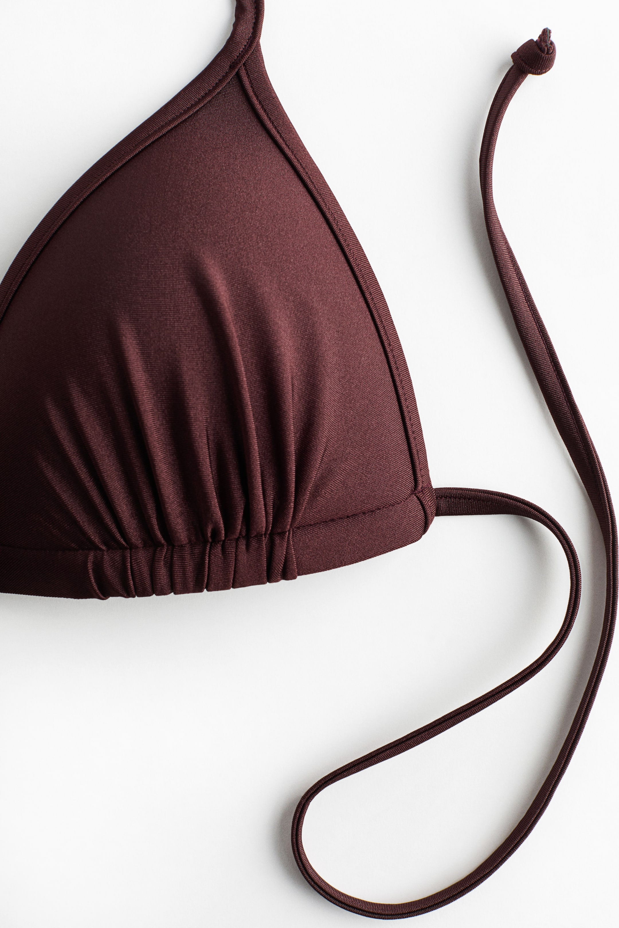 Haut de maillot triangle pigeonnant