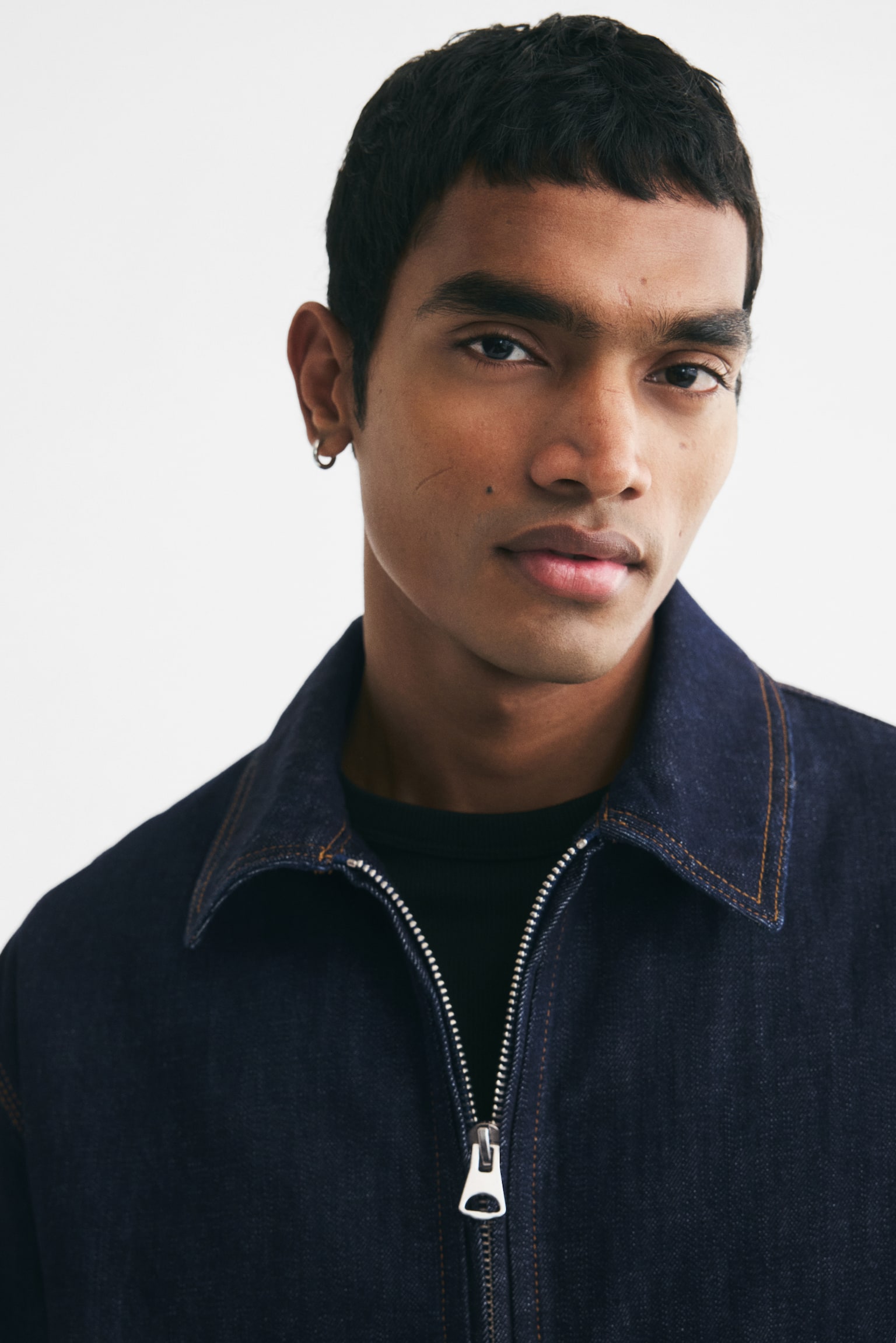 Мужская куртка H&M Denim Workwear, цвет: Тёмный джинсовый синий — фото 4