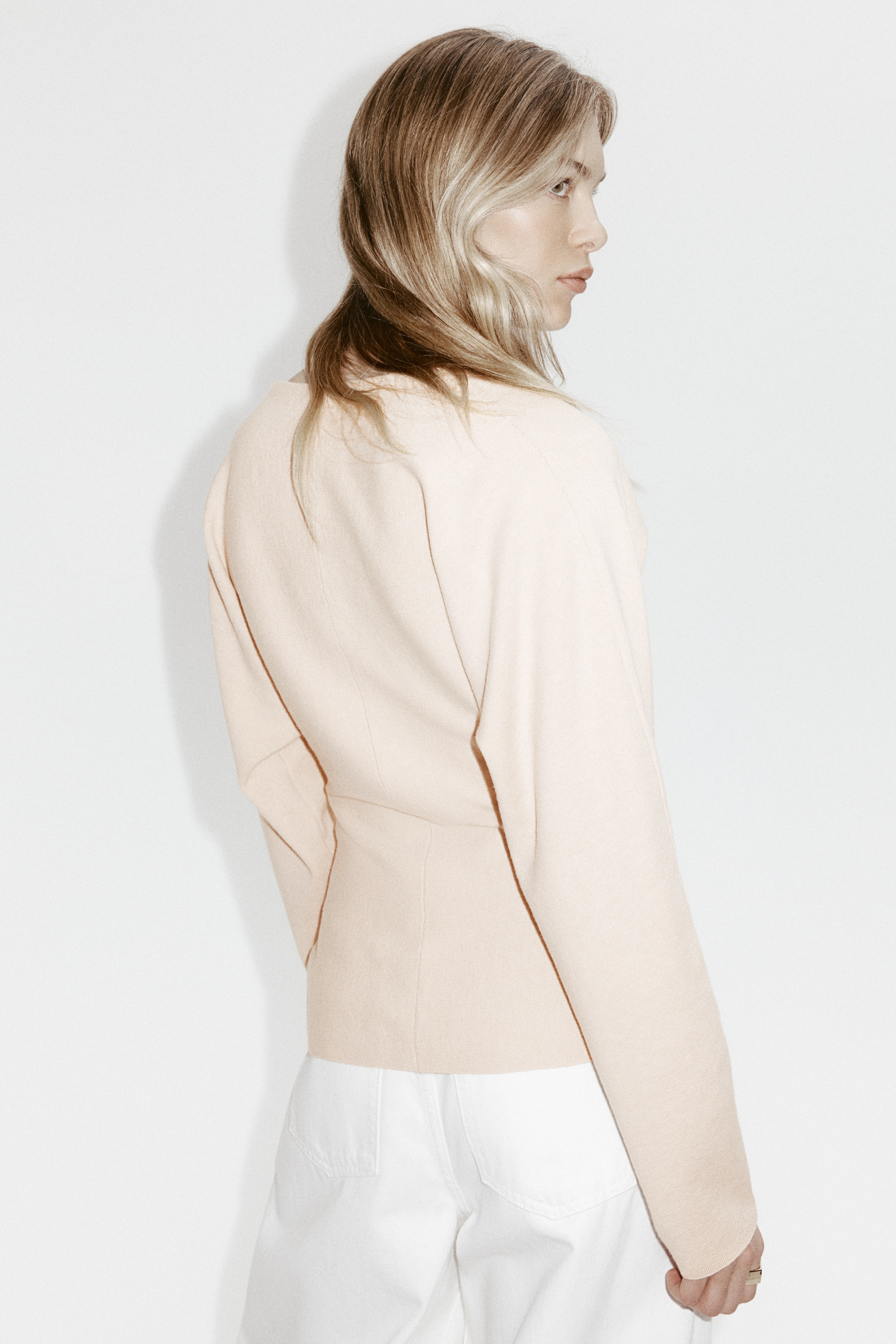 Knitted V-neck top