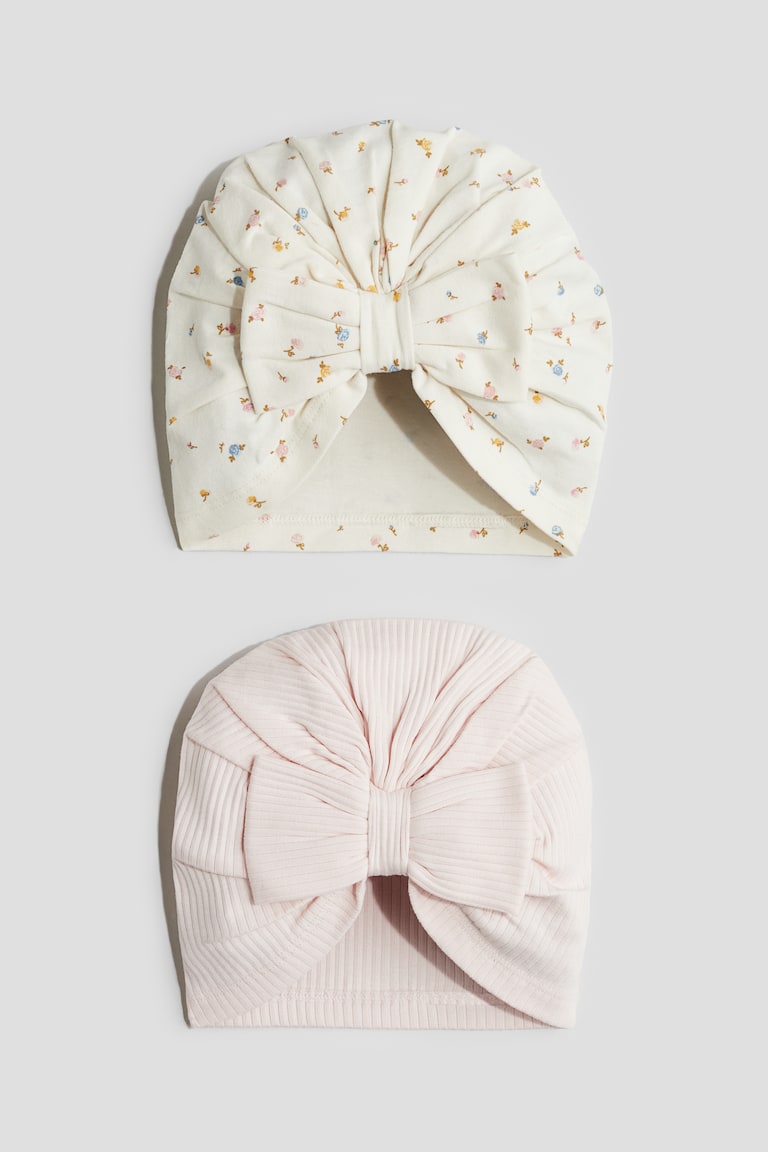 Packde2gorrosconnudodecorativo