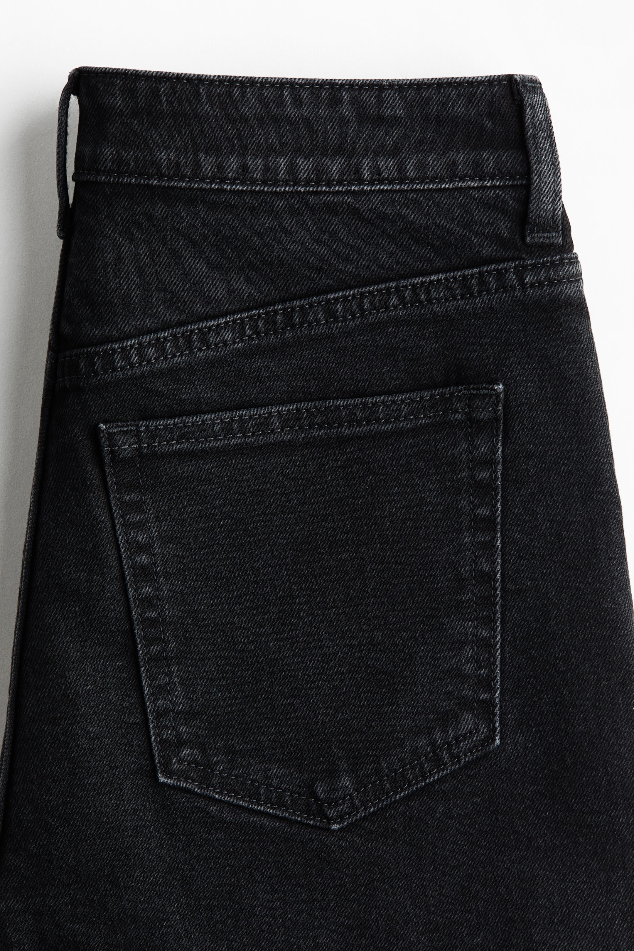 Mom Slim-Fit High-Waist Ankle Jeans