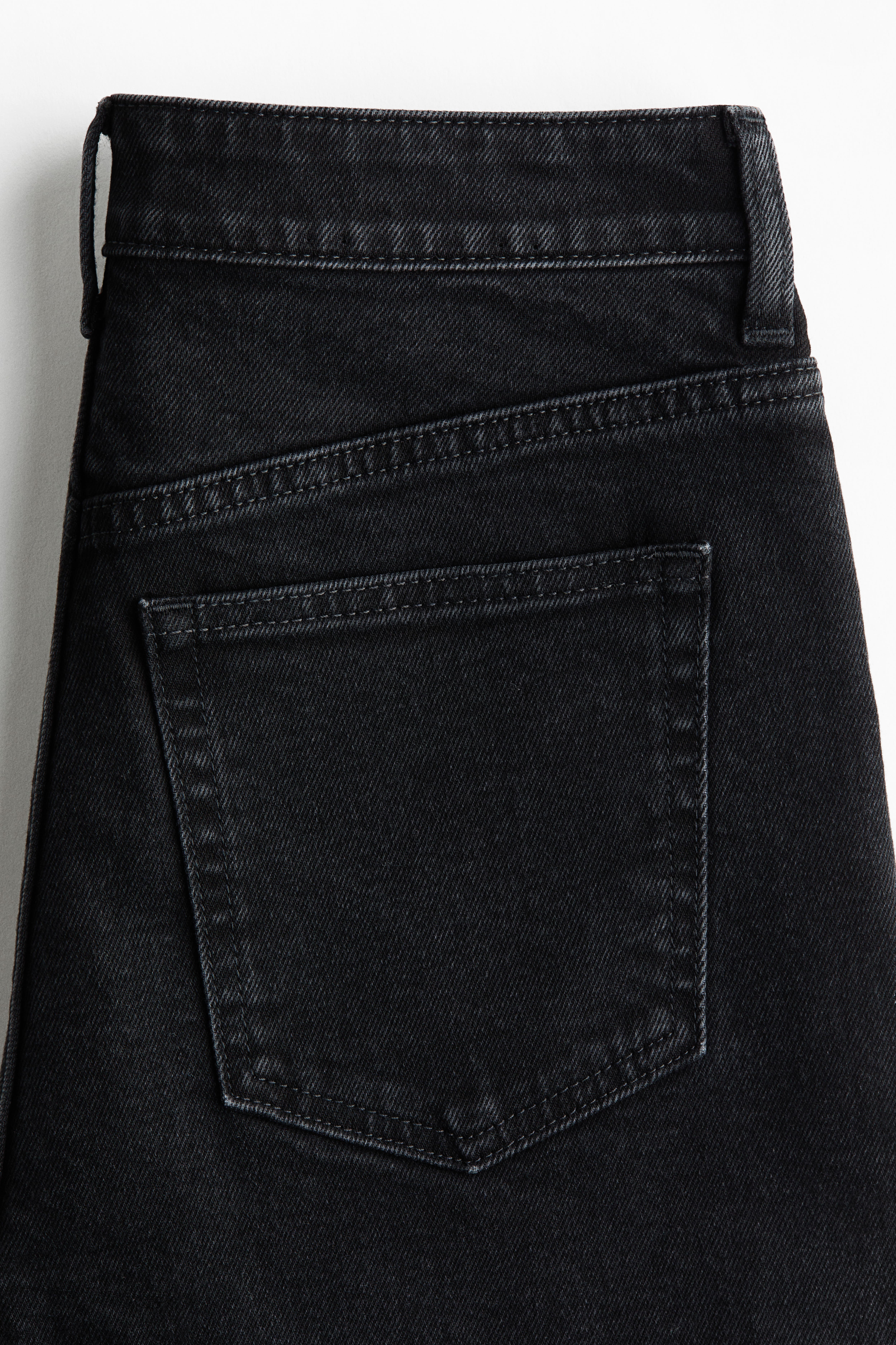 Mom Slim-Fit High-Waist Ankle Jeans