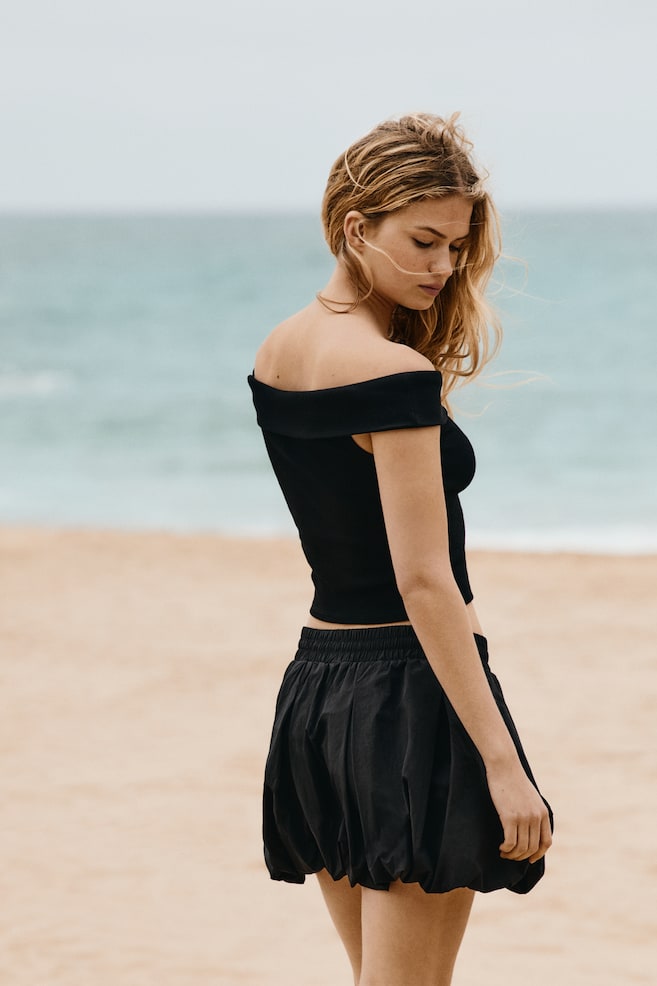 Ribbed Off-the-Shoulder Top - Black/White/striped/Bright red - 3
