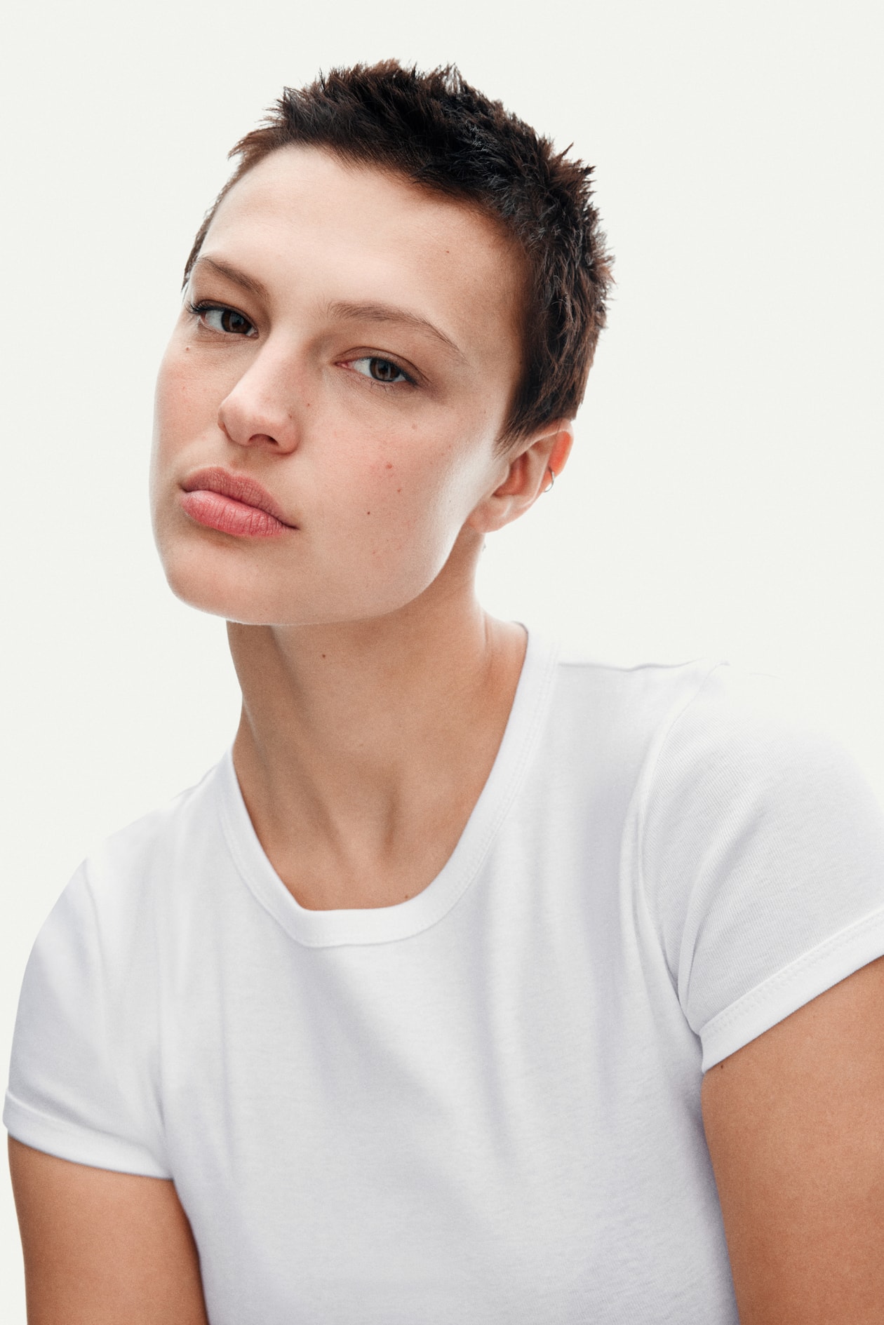 Fitted T-Shirt - image 5