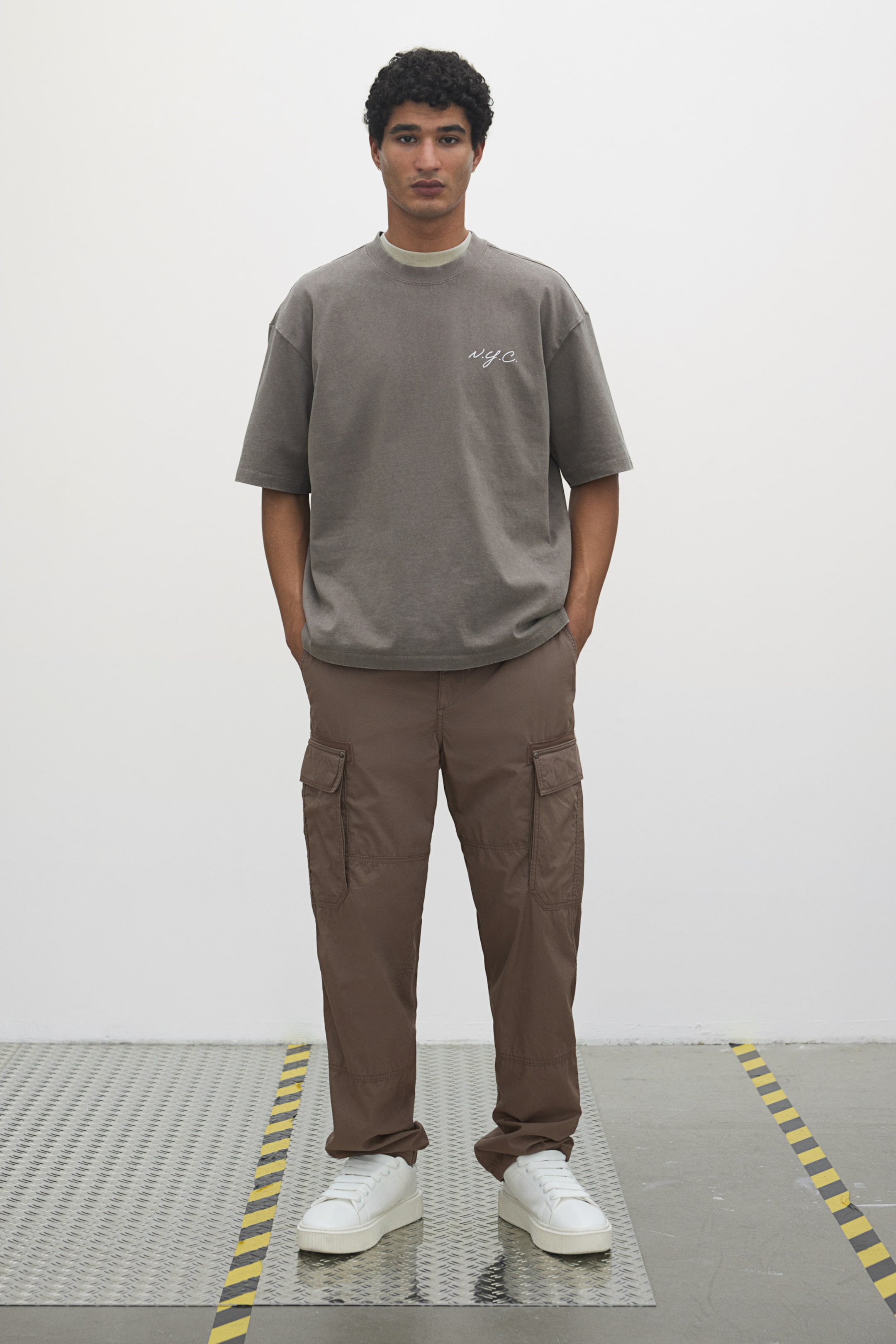 Relaxed-Fit Cargo Pants