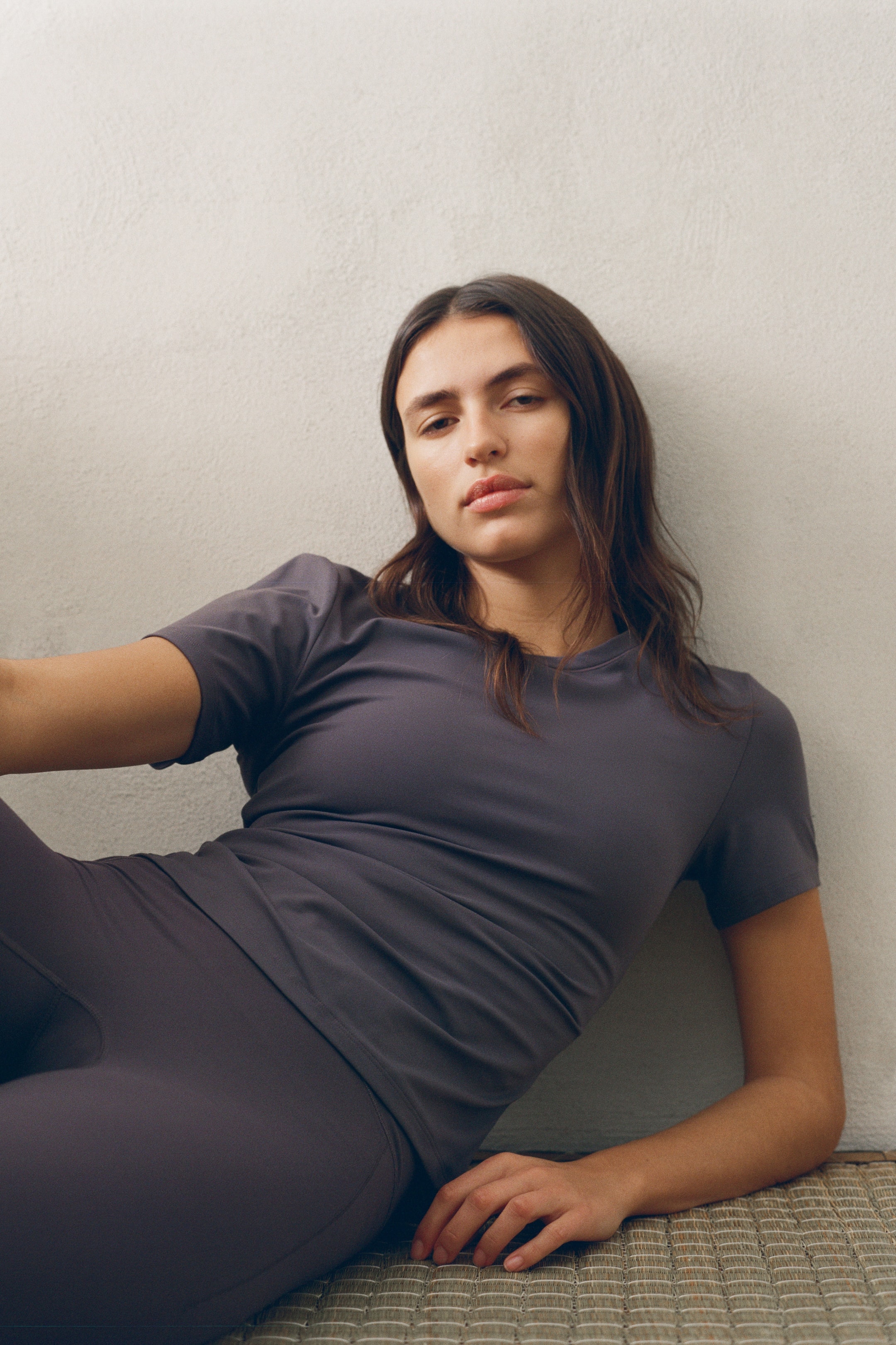 拡大画像を表示: スポーツTシャツSoftMove™ - ダークグレー - レディース | H&M JP 2