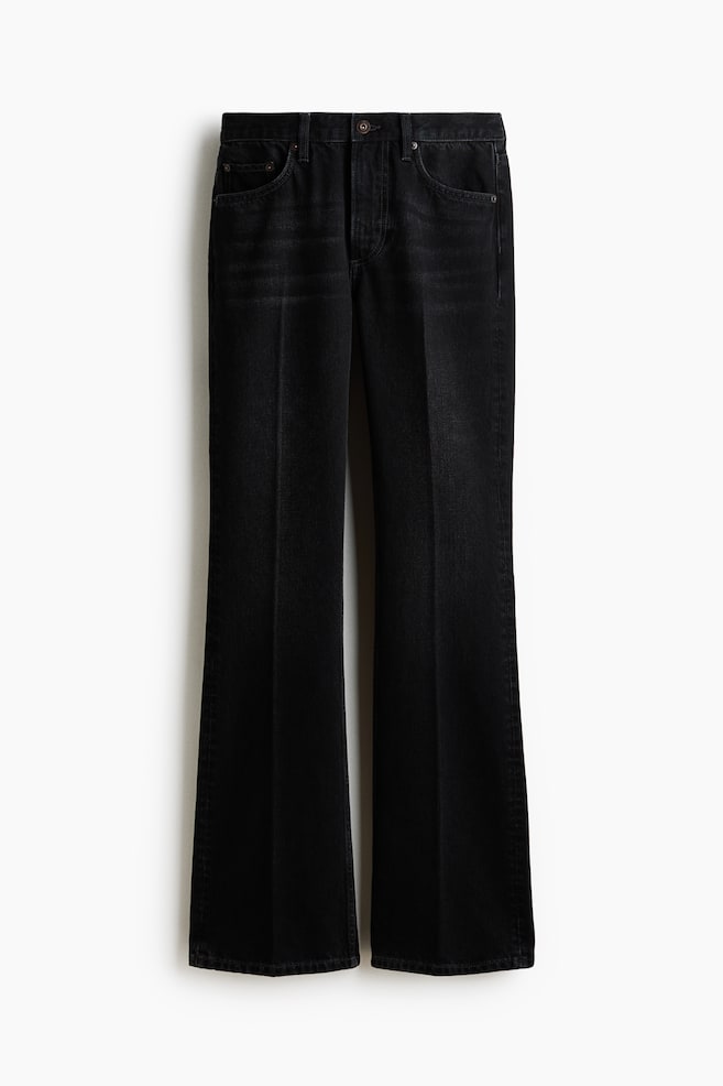 Bootcut-Jeans mit Bügelfalten - Schwarz - 1