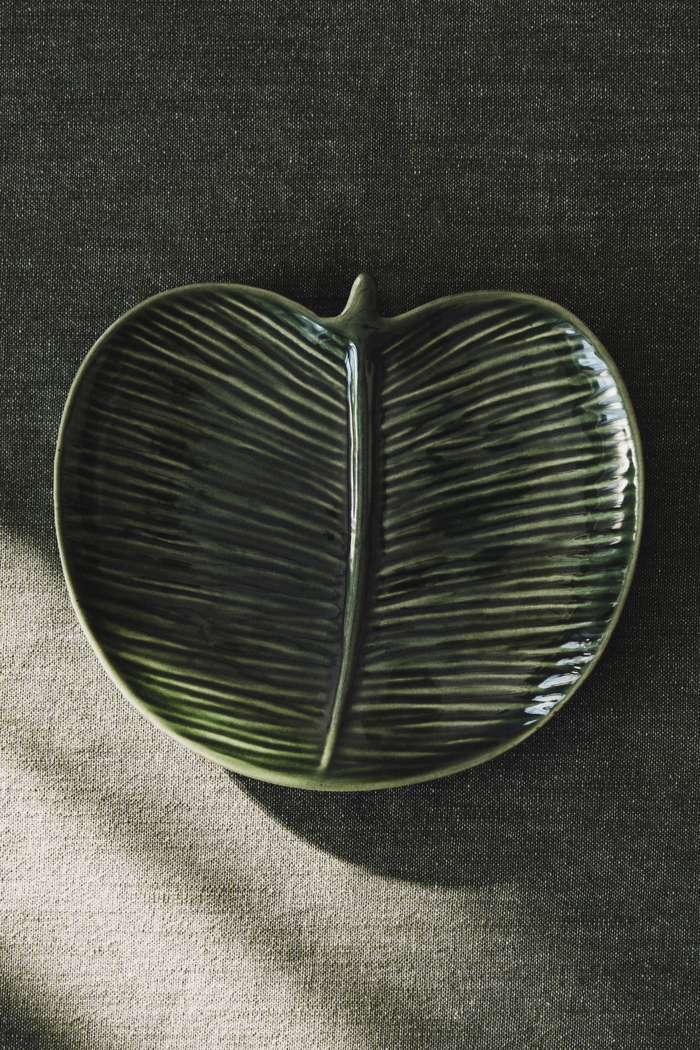 Malý kameninový servírovací tanier - Zelená/Biela