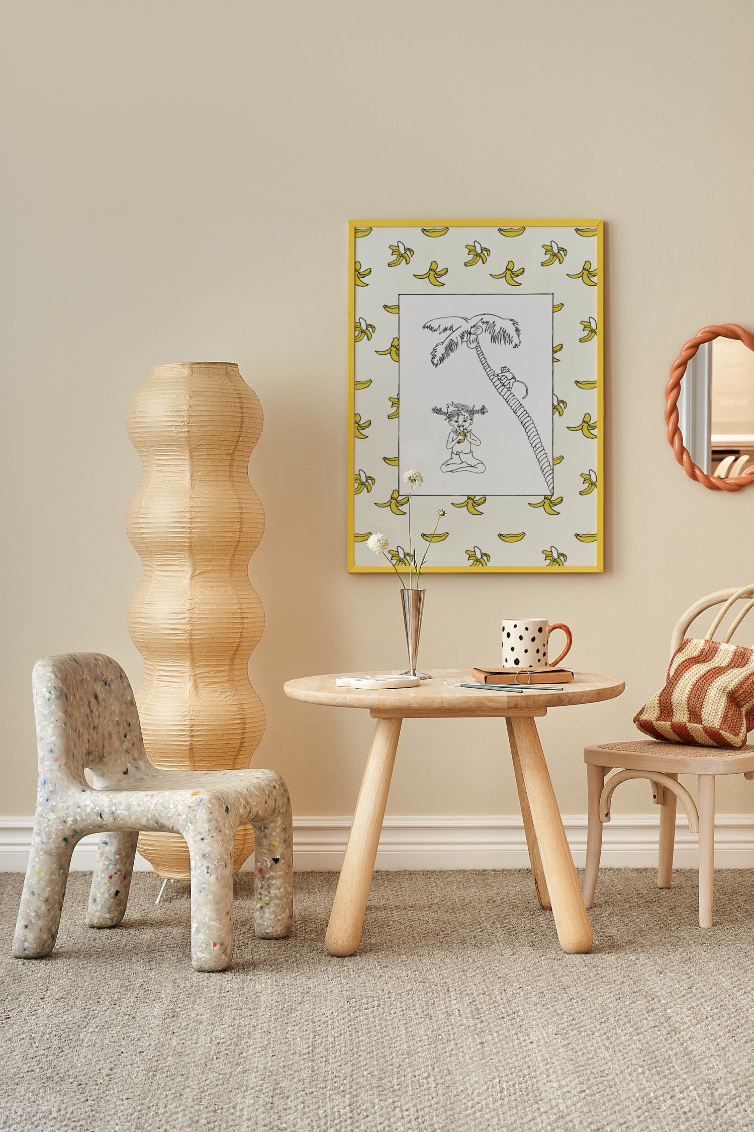 Pippi Eating Bananas Poster - Yellow